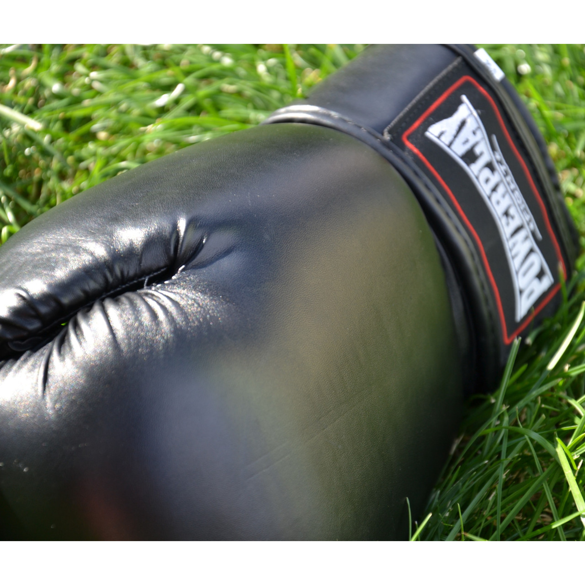 Боксерские перчатки PowerPlay 3004 Черные 18 унций - 6 - Robinzon.ua