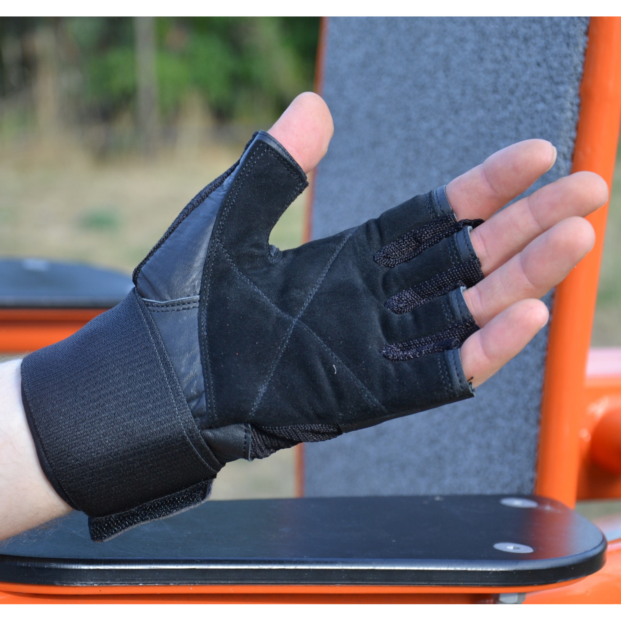 Перчатки для фитнеса и тяжелой атлетики MadMax MFG-269 Professional Exclusive Black XL - 2 - Robinzon.ua