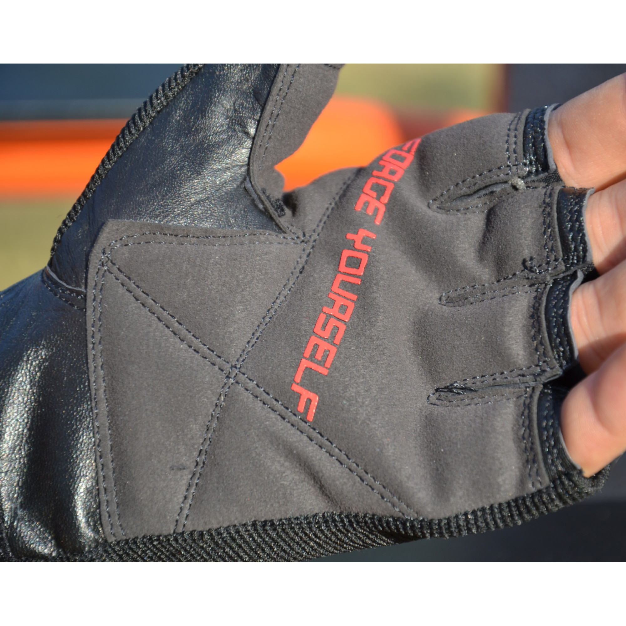 Рукавички для фітнесу та важкої атлетики PowerPlay 9077 Never Stop чорно-червоні M - 3 Рукавички для фітнесу та важкої атлетики PowerPlay 9077 Never Stop чорно-червоні M - 3 - Robinzon.ua