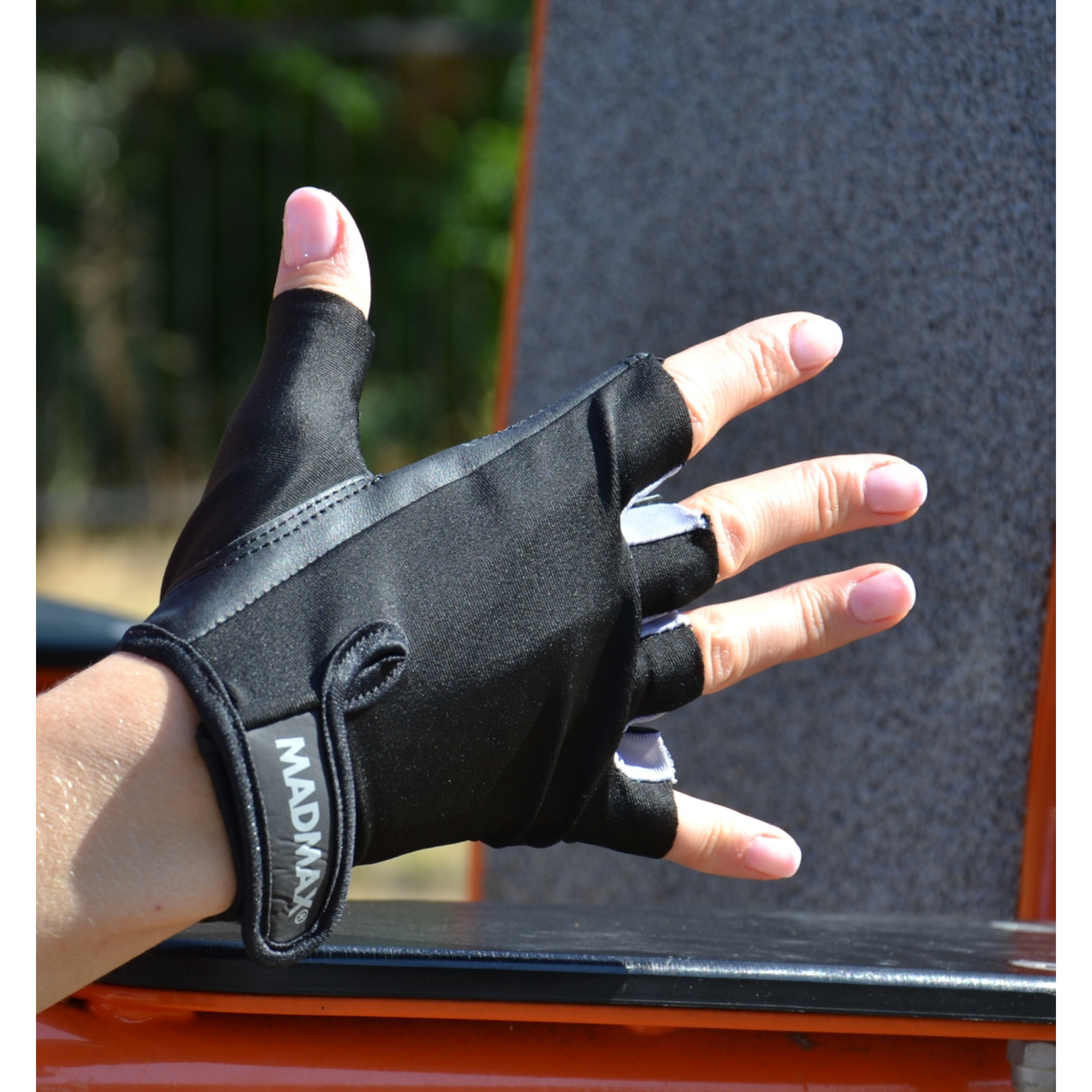 Рукавички для фітнесу MadMax MFG-251 Rainbow Grey XL - 5 - Robinzon.ua