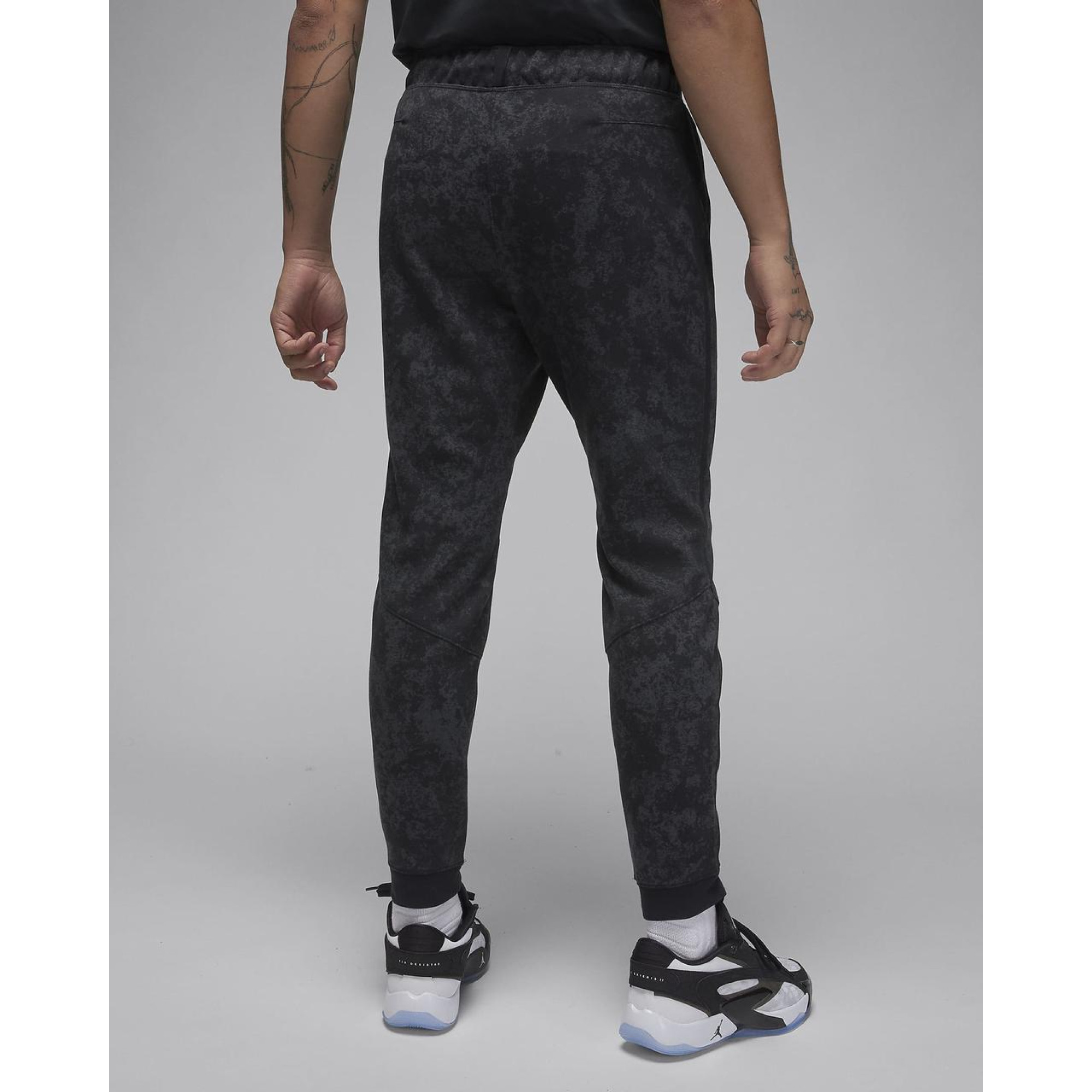 Чоловічі Штани JORDAN M J DF SPRT AOP AIR PANT Чорний S (7dFN5844-010 S) - 1 - Robinzon.ua