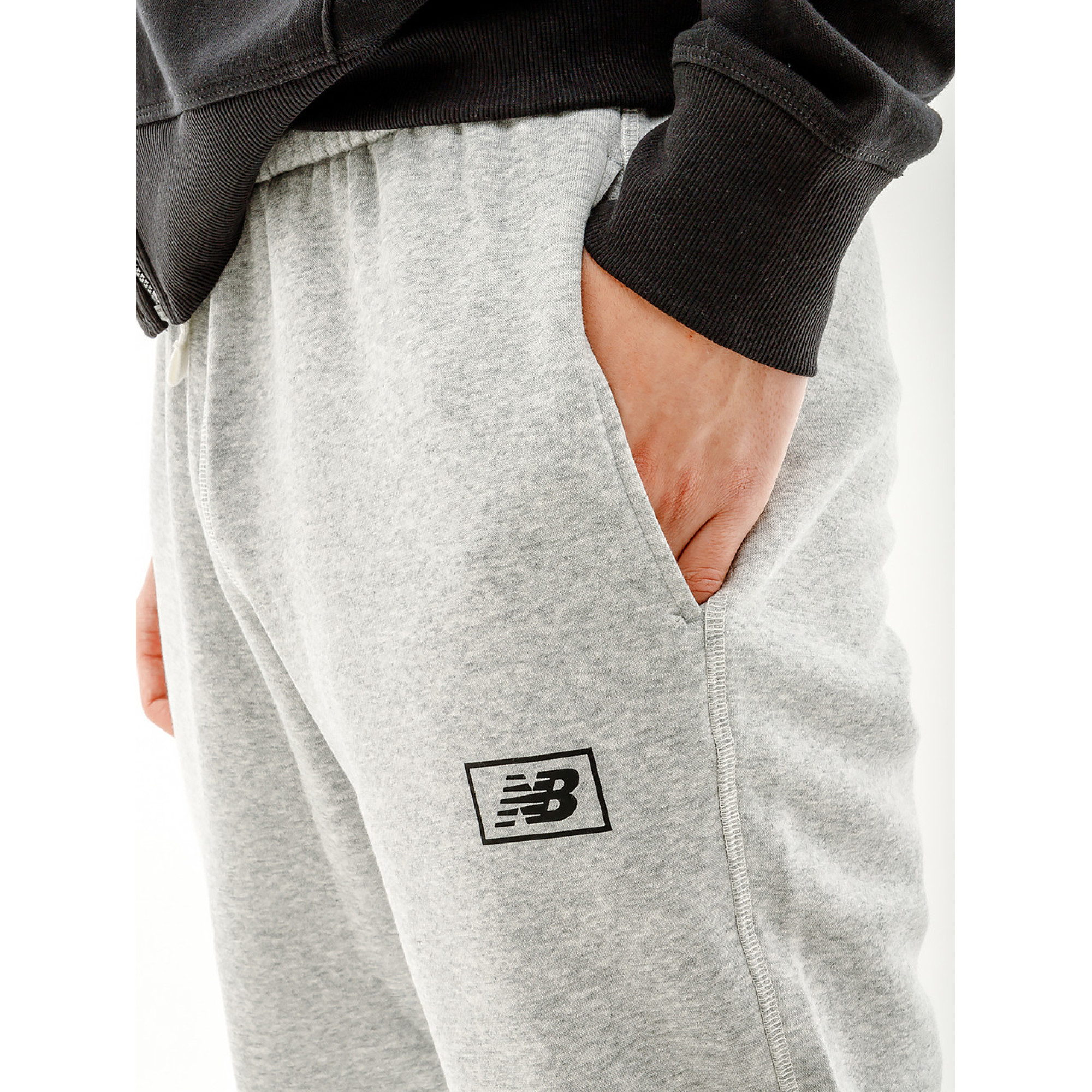 Чоловічі Штани New Balance Essentials Brushed Сірий L (7dMP33521AG L) - 2 - Robinzon.ua