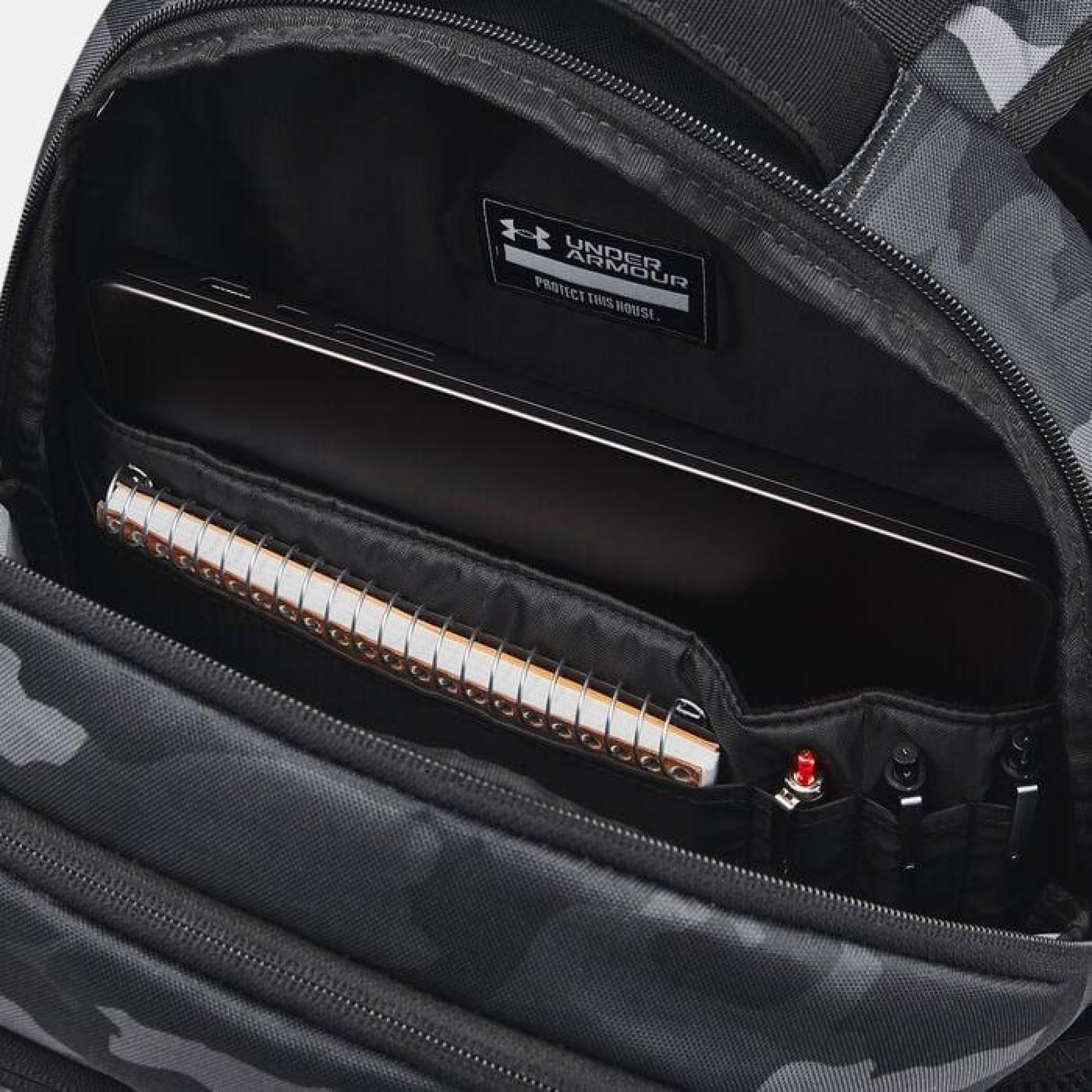 Рюкзак UA Hustle 6.0 Backpack 29L Чорний 51х32х17 см (1384672-001) - 2 - Robinzon.ua