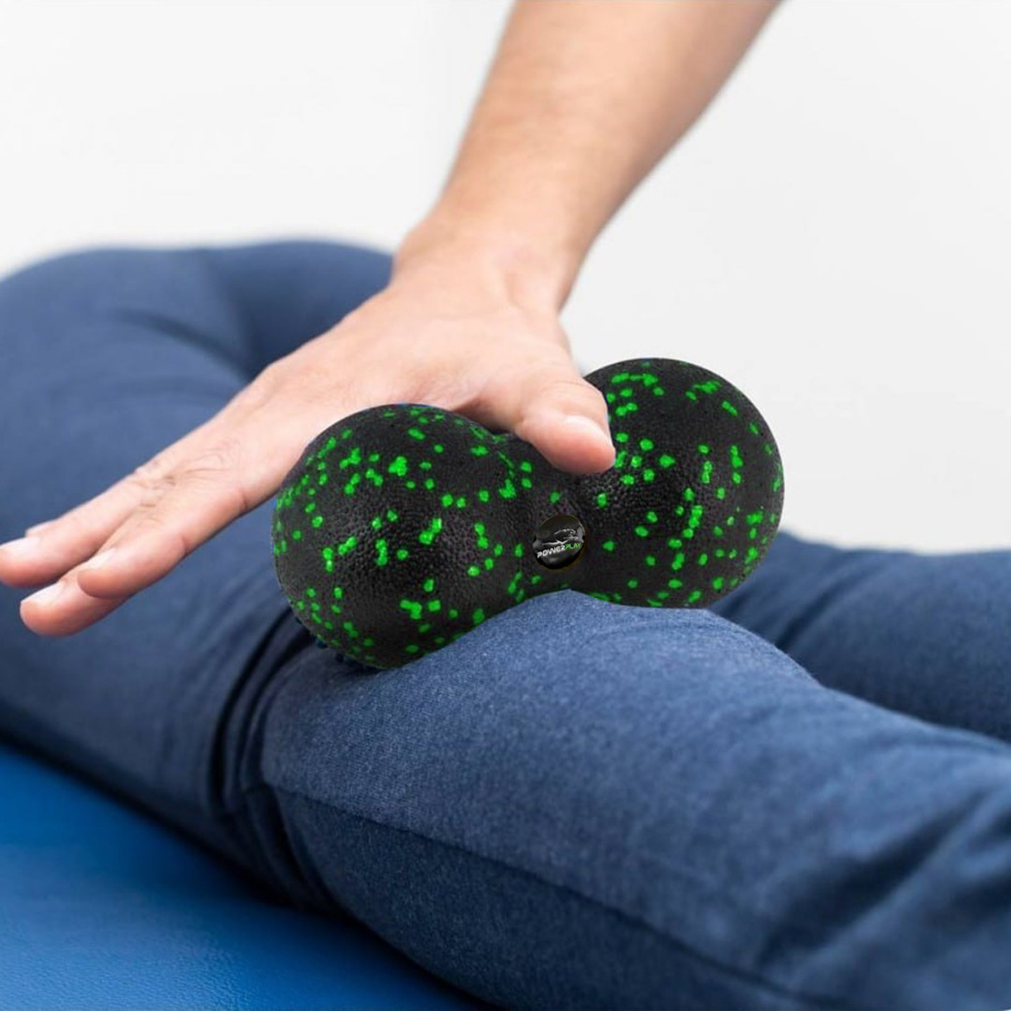 Масажний м'яч подвійний PowerPlay PP-4352 Epp foam peanut ball (d8*16cm.) Чорно/Зелений - 3 - Robinzon.ua