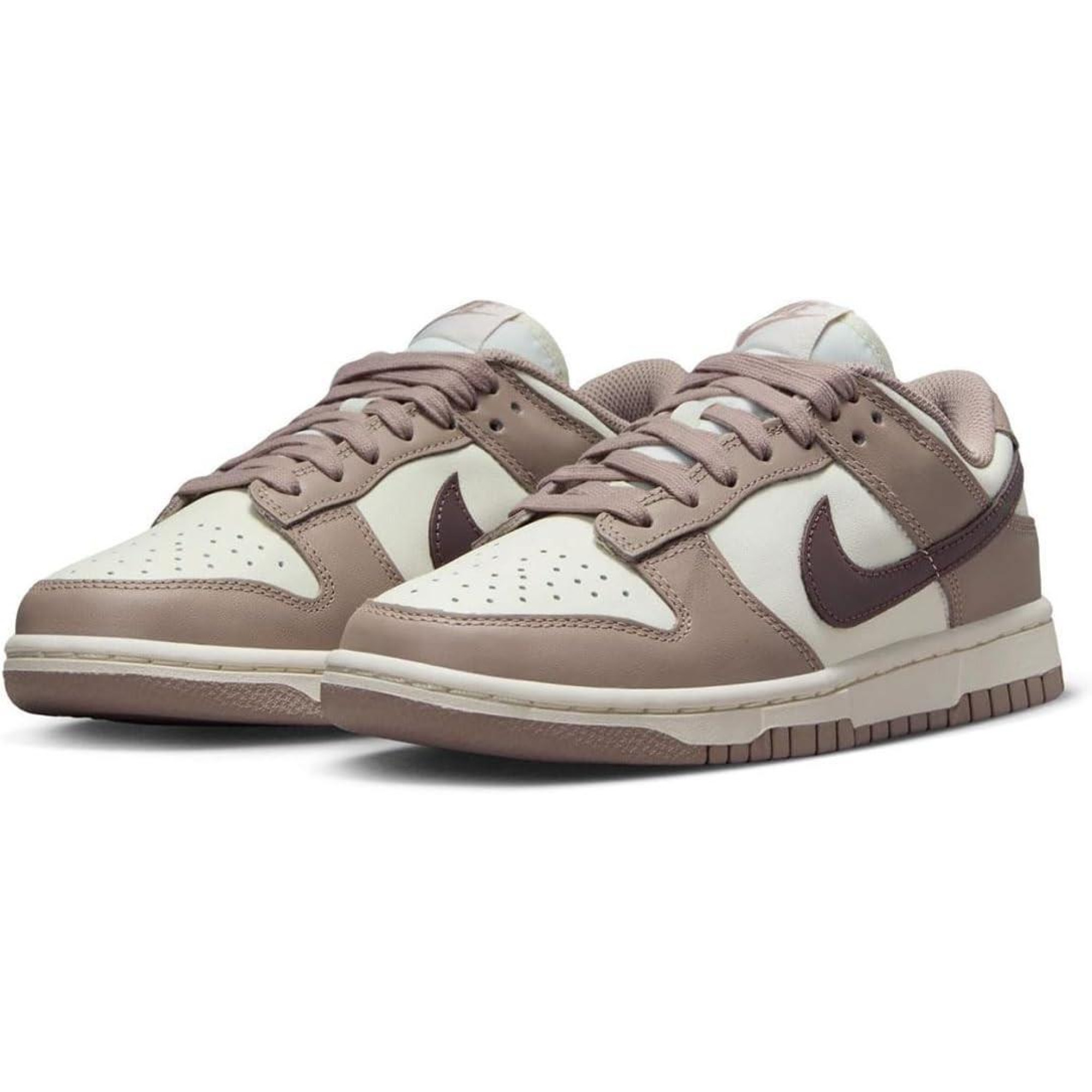 Женские Кроссовки Nike W DUNK LOW Бежевый 38.5 (7dDD1503-125 38.5) - 2 - Robinzon.ua