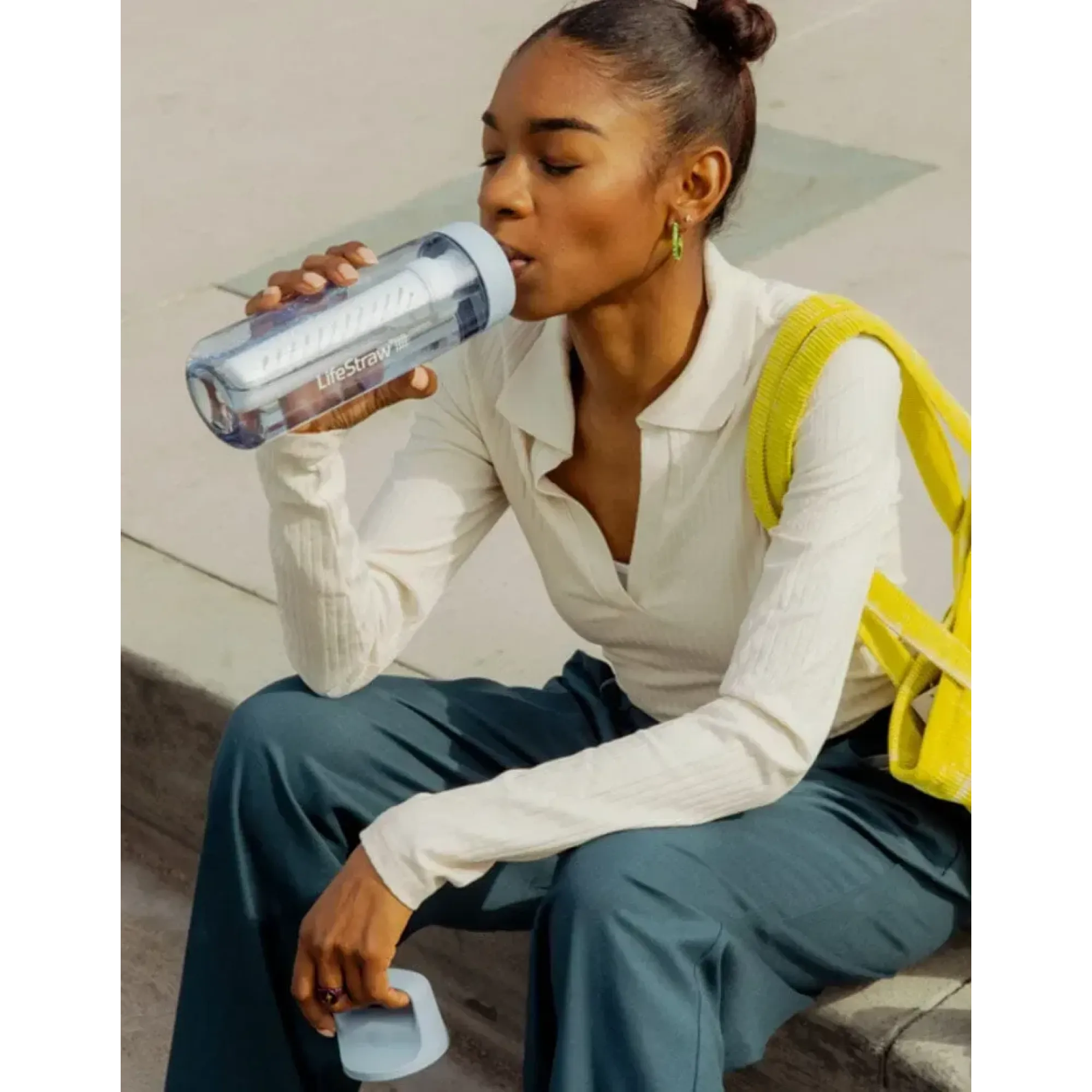 Бутылка-фильтр для воды LifeStraw Go Filter Bottle, 1 л, Laguna Teal (LSW LGV41LTLWW) - 4 - Robinzon.ua