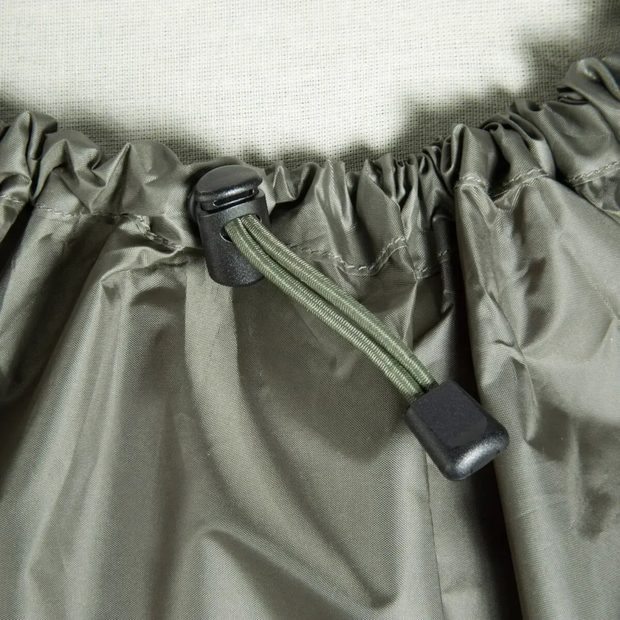 Чехол от дождя для рюкзака Tatonka Rain Cover 40-55, Stone Grey Olive (TAT 3117.332) - 2 - Robinzon.ua
