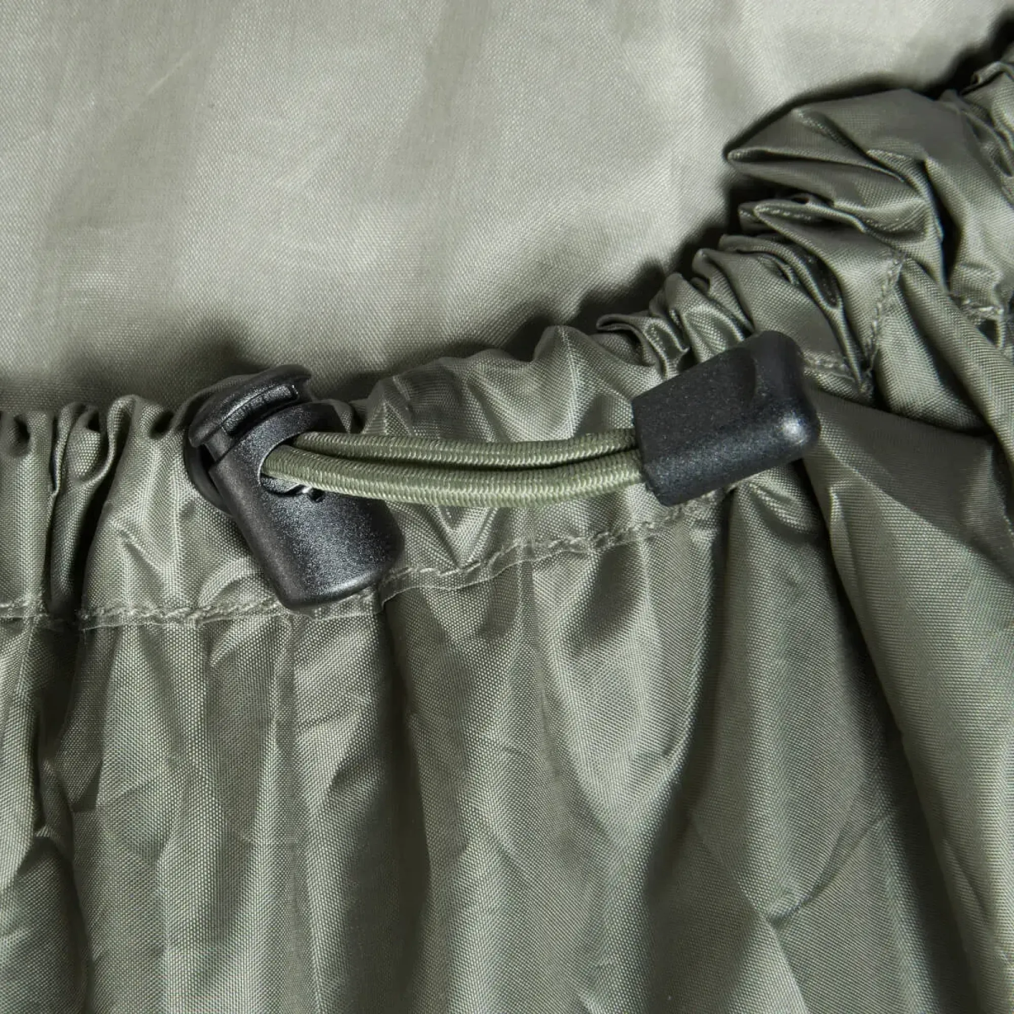 Чехол от дождя для рюкзака Tatonka Rain Cover 30-40, Stone Grey Olive (TAT 3116.332) - 2 - Robinzon.ua