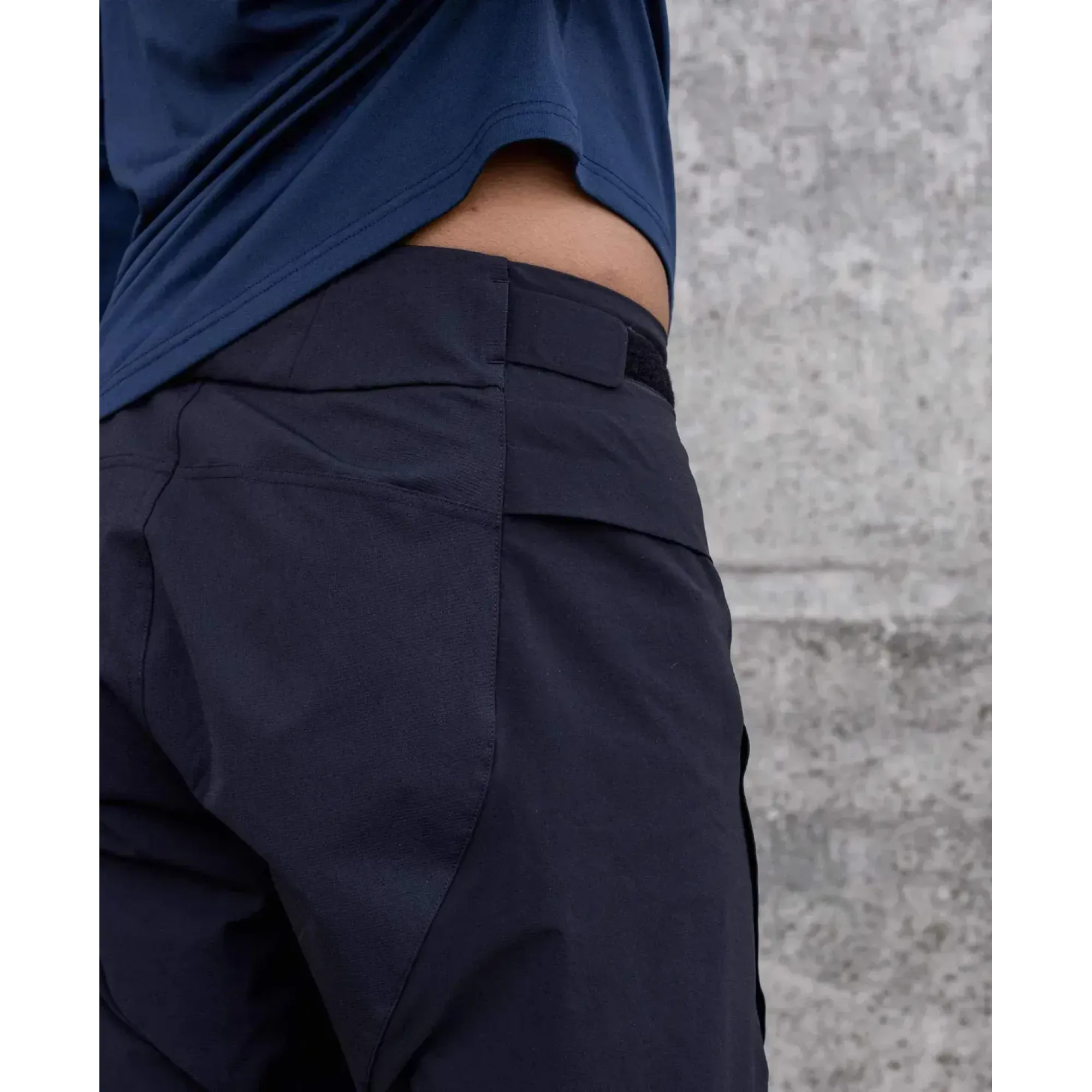 Шорти велосипедні чоловічі POC M's Infinite All-mountain Shorts, Uranium Black, L (PC 527551002LRG1) - 4 - Robinzon.ua