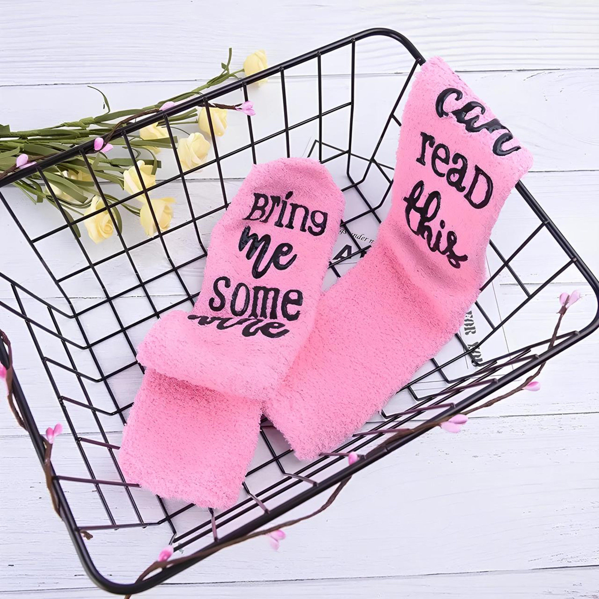 Подарункові шкарпетки RESTEQ "Капкейк" (кекси) з написом "Принеси вина" рожеві - 1 - Robinzon.ua