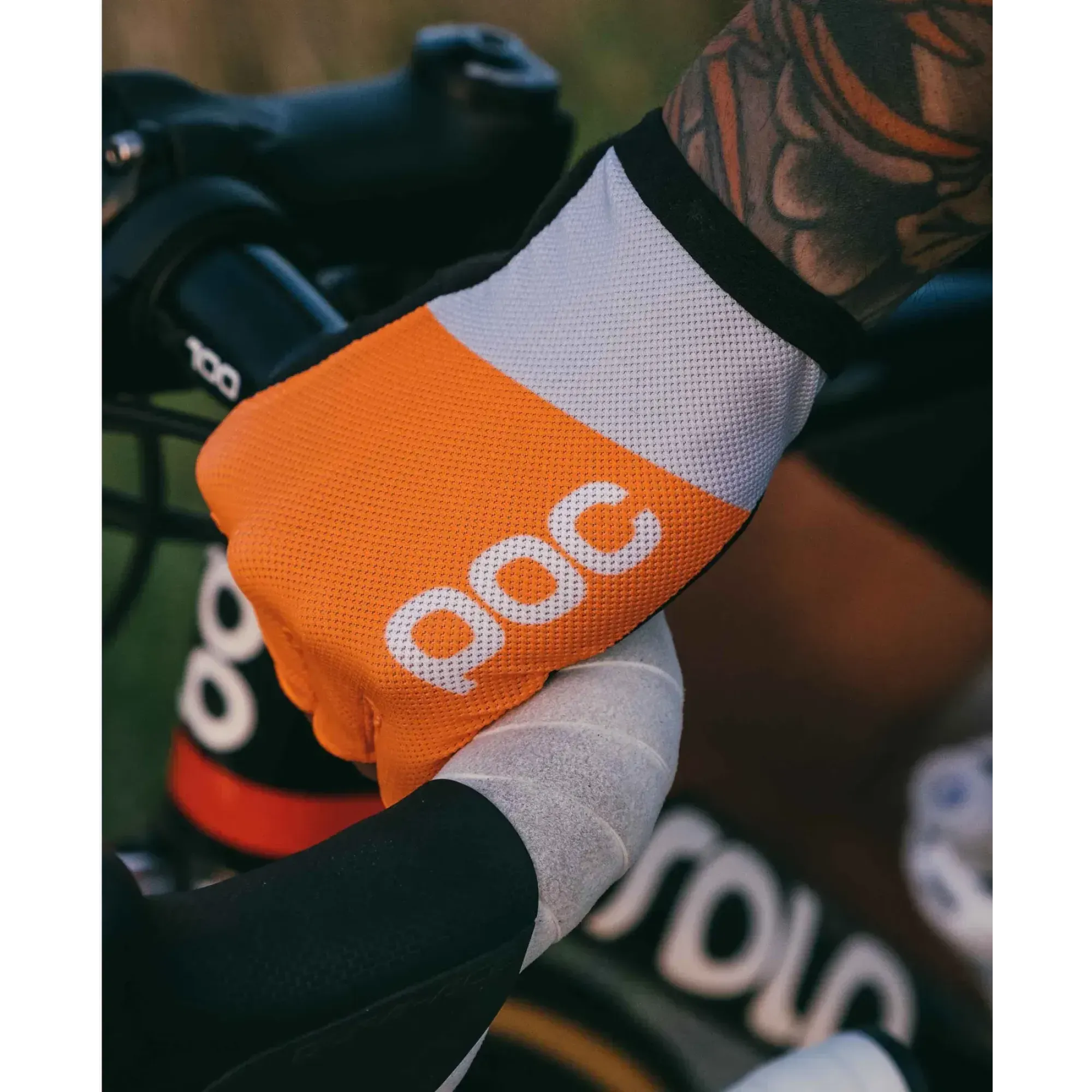 Велоперчатки POC Essential Road Mesh Short Glove, Granite Grey / Zink Orange, M (PC 303718287MED1) - 1 - Robinzon.ua