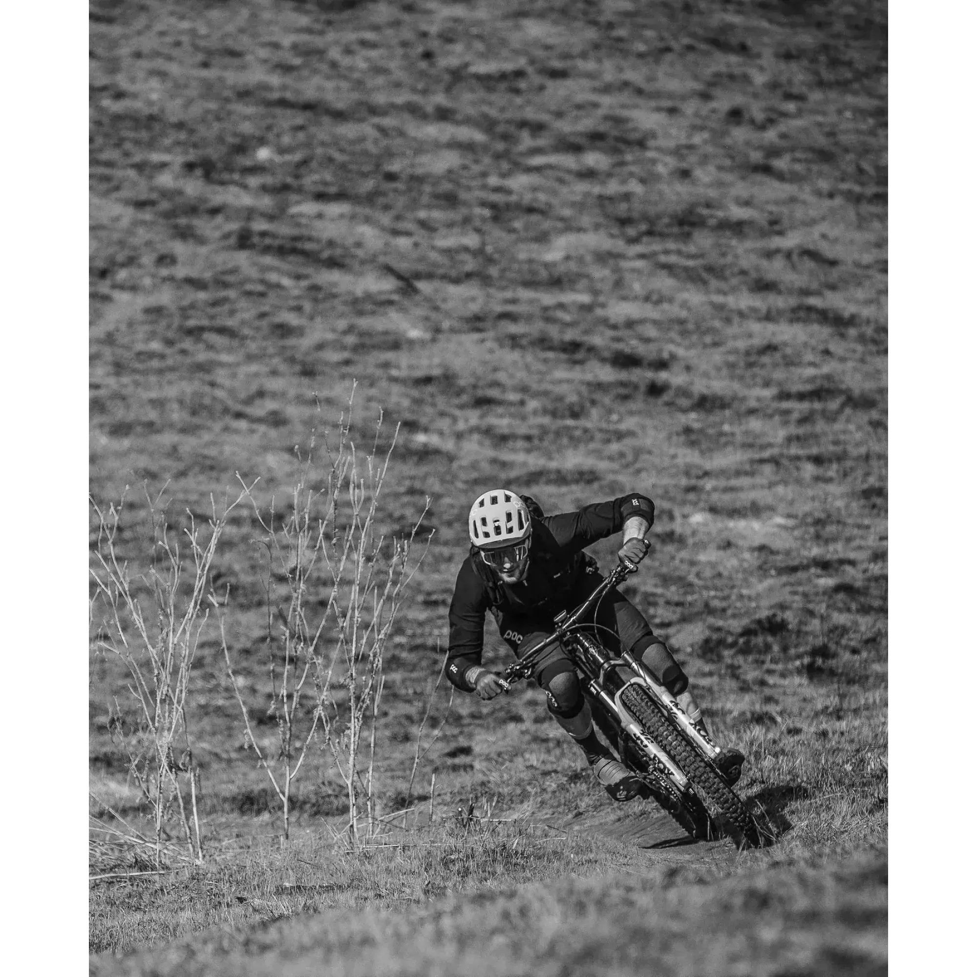 Велоперчатки POC Essential Mesh Glove, Uranium Black/Oxolane Gray, XL (PC 303728191XLG1) - 2 - Robinzon.ua