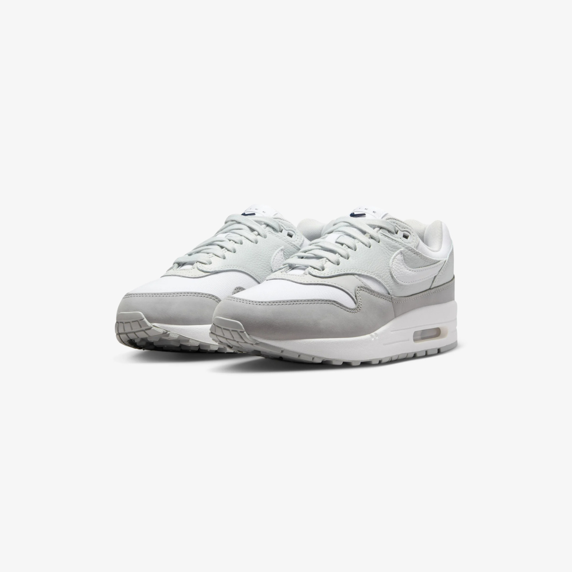 Женские Кроссовки Nike W AIR MAX 1 87 LX NBHD Серый 42 (7dFN0564-001 42) - 1 - Robinzon.ua