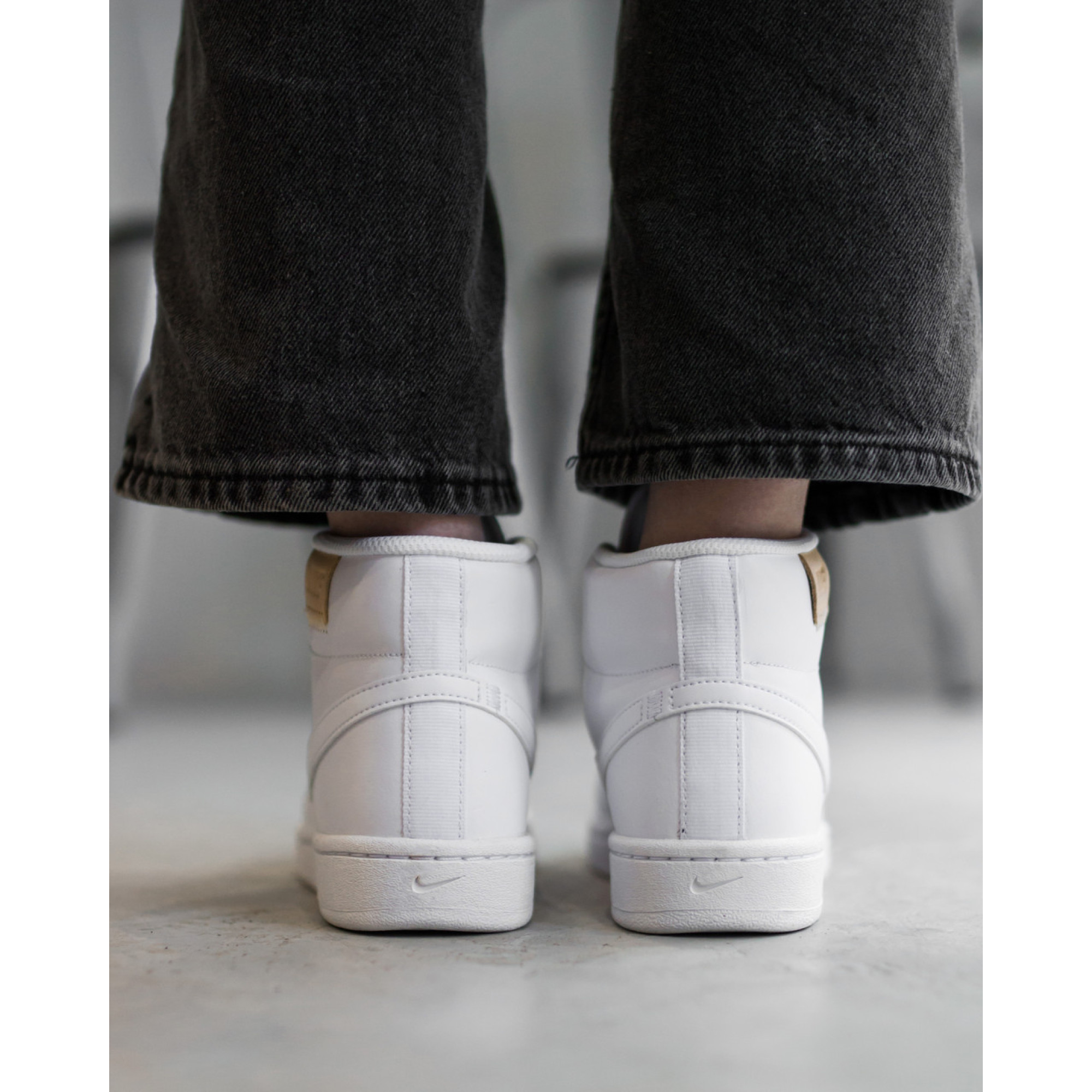 Жіночі Кросівки Nike COURT ROYALE 2 MID Білий 38 (7dCT1725-100 38) - 2 Жіночі Кросівки Nike COURT ROYALE 2 MID Білий 38 (7dCT1725-100 38) - 2 - Robinzon.ua