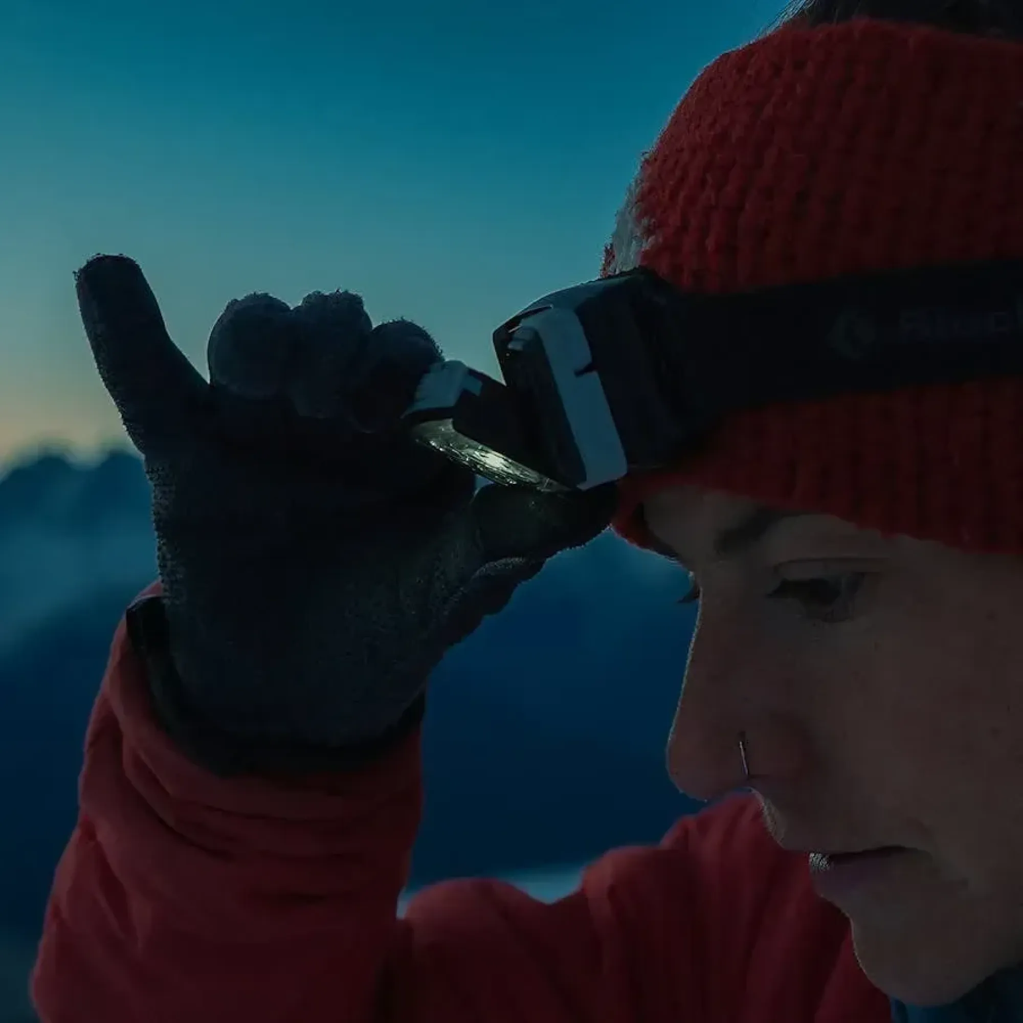 Ліхтар налобний Black Diamond Distance LT 1100, Black/Alloy (BD 6206029309ALL1) - 8 - Robinzon.ua