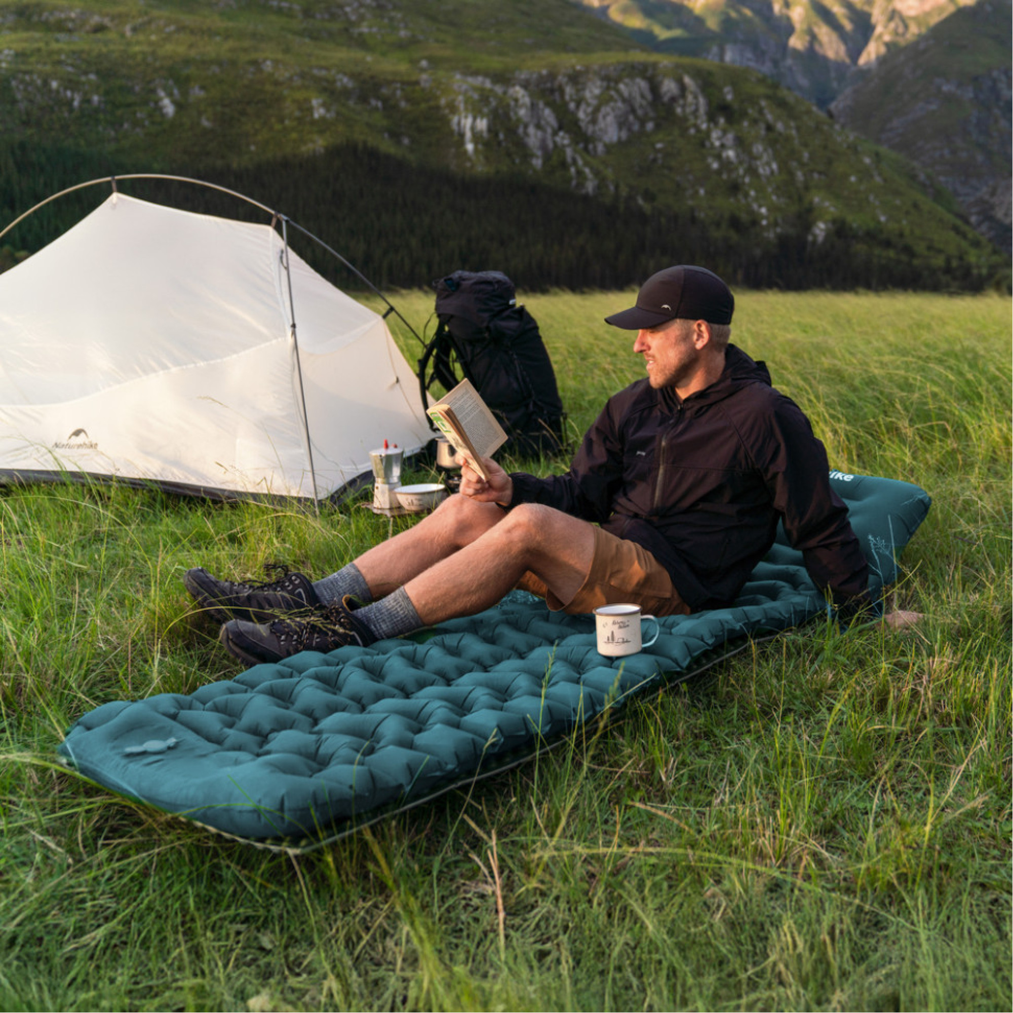 Надувний килимок Naturehike із вбудованою помпою, синій CNK2550WS019 - 2 - Robinzon.ua