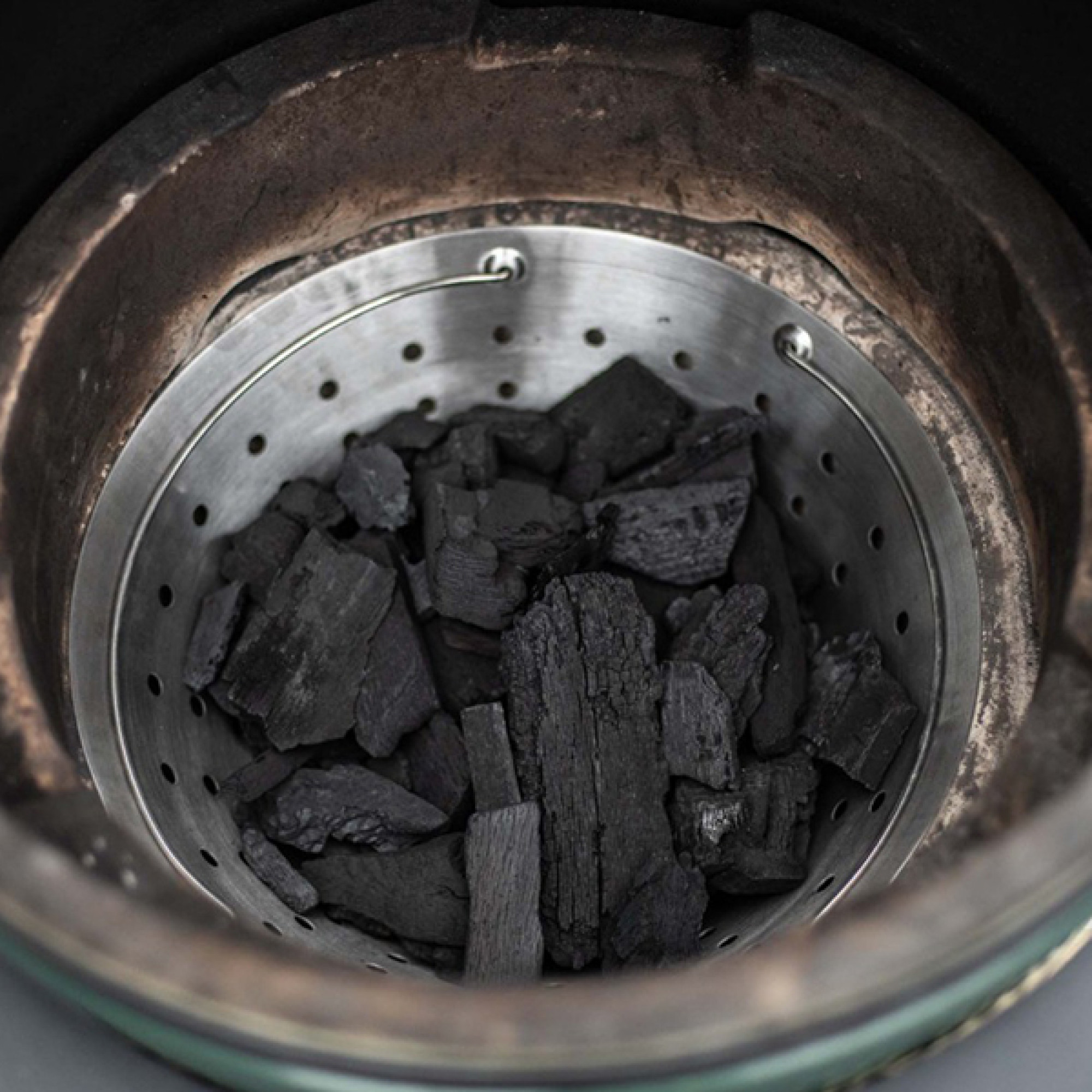 Корзнінка для вугілля металева Big Green Egg XL 122681 - 1 - Robinzon.ua