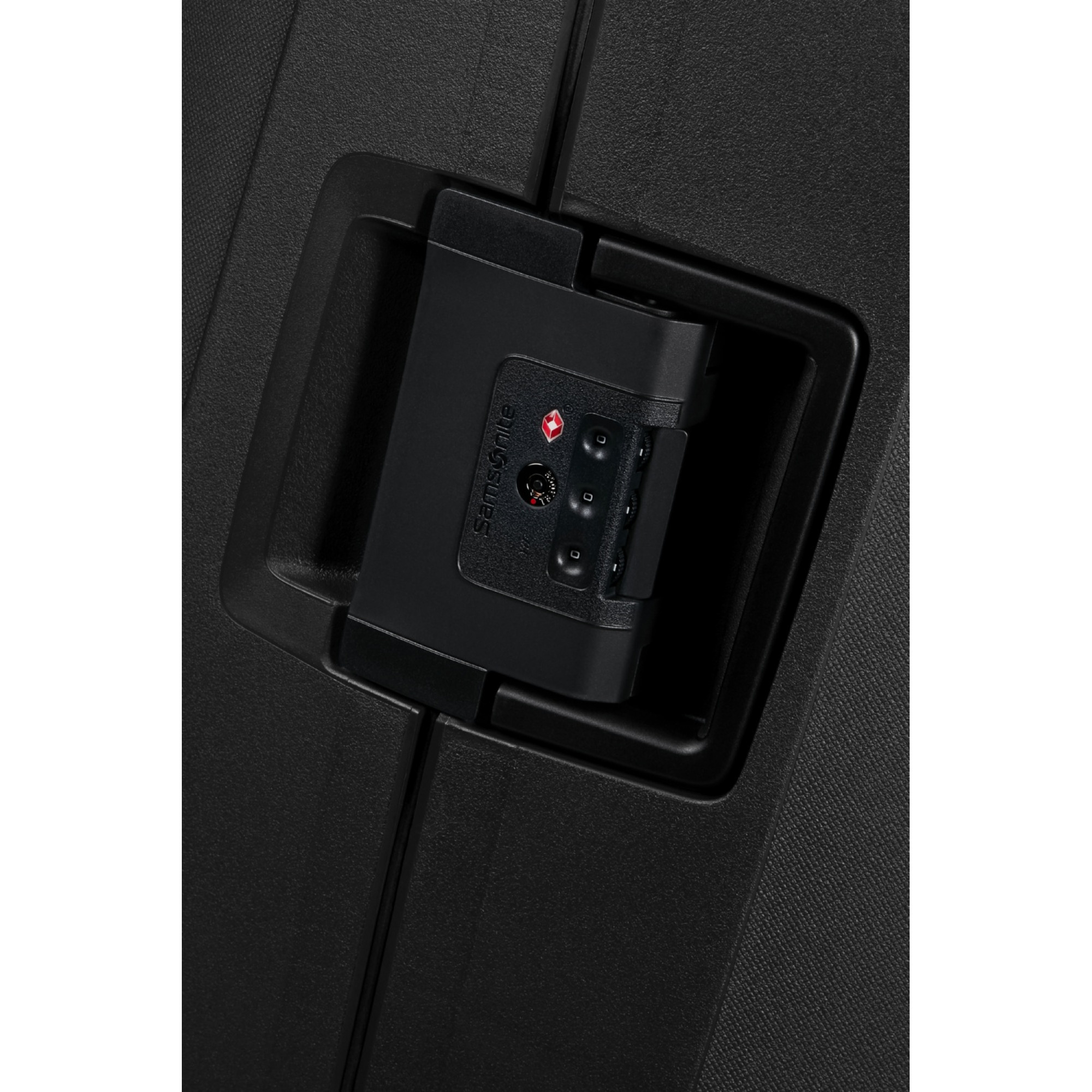 Валіза 69 см ESSENS GRAPHITE - 6 - Robinzon.ua