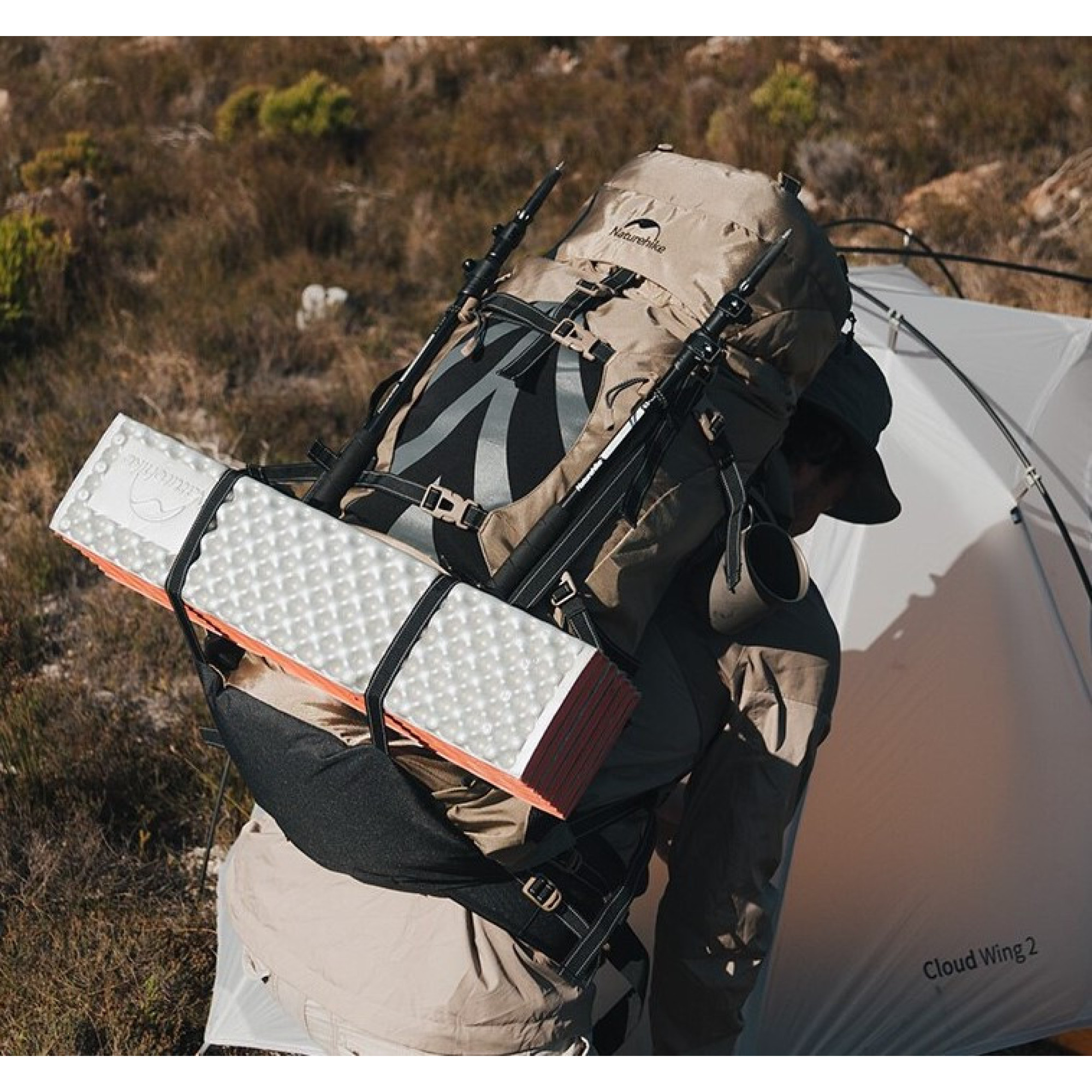 Рюкзак туристический Naturehike 70 + 5 л светло-коричневый NH70B070-B. - 3 - Robinzon.ua