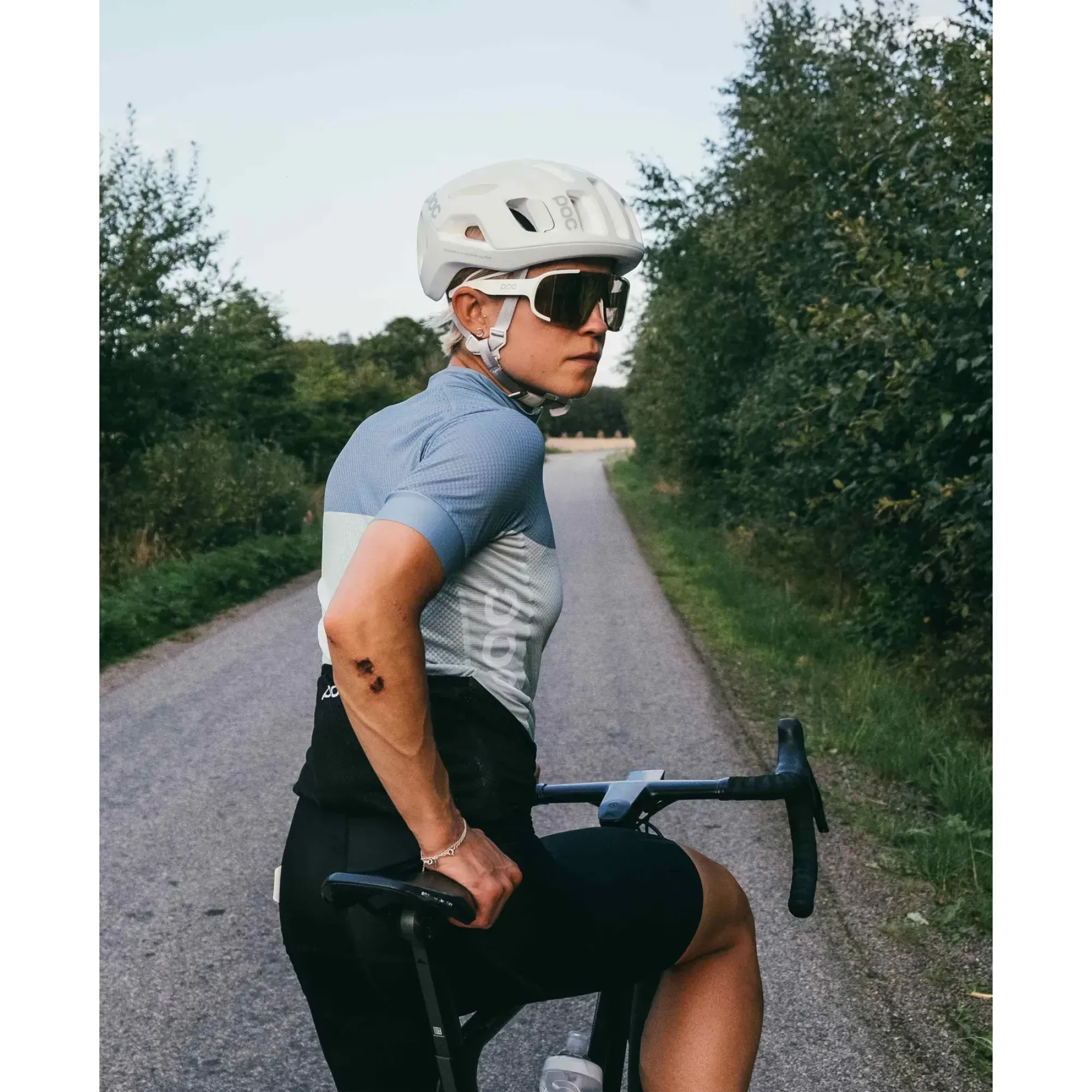 Велоджерсі жіноче POC Essential Road W's Light Jersey, Apophyllite Multi Green, S (PC 532918279SML1) - 4 - Robinzon.ua