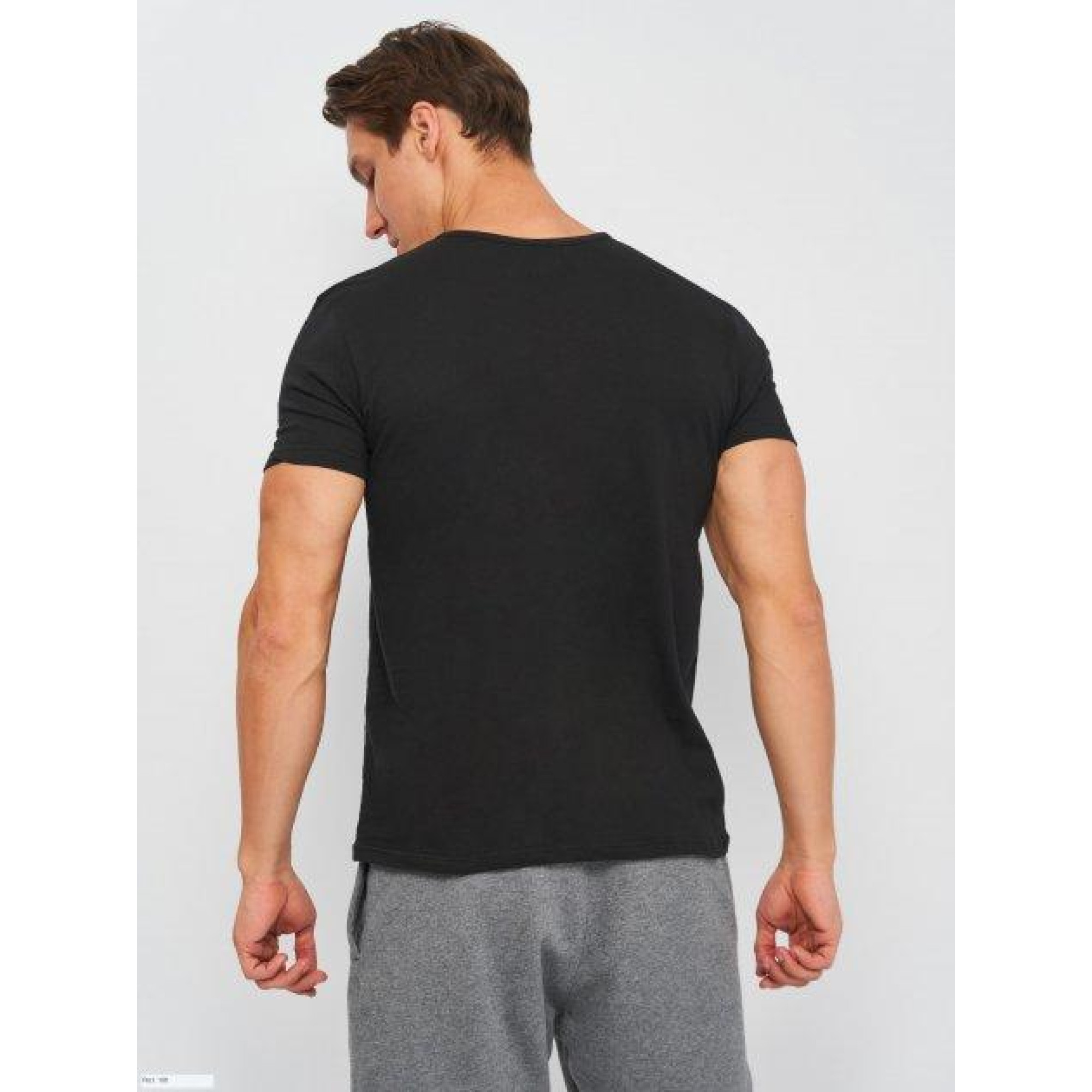 Футболка Kappa T-shirt Mezza Manica Scollo V  чорний Чол XL K1316 Nero XL - 1 - Robinzon.ua