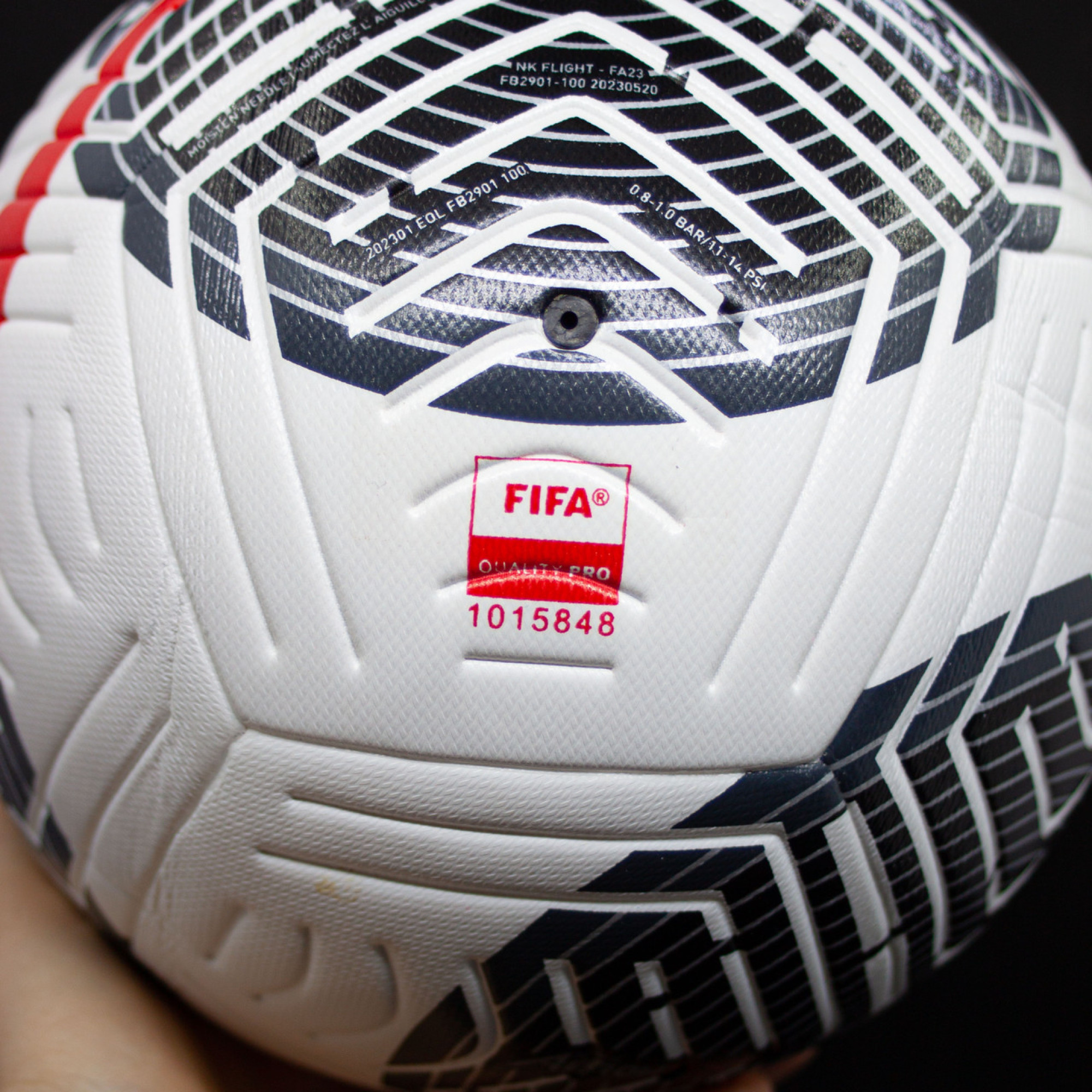 Футбольный мяч Nike Flight Premier League 2024 - 2 - Robinzon.ua