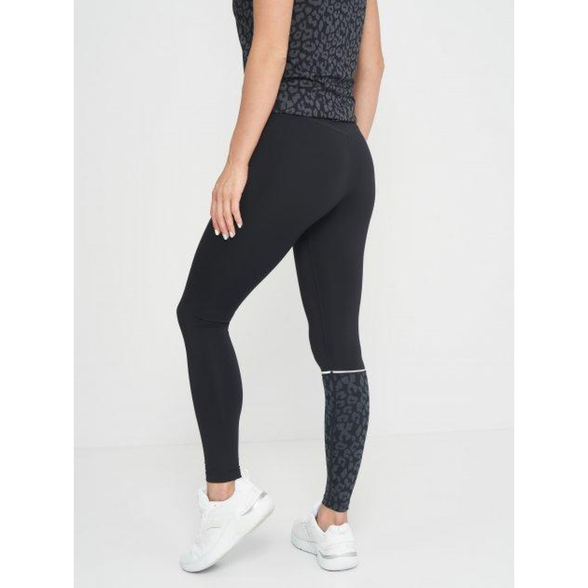 Тайтсы Joma ZERO Чорний S (901592.110) - 1 - Robinzon.ua