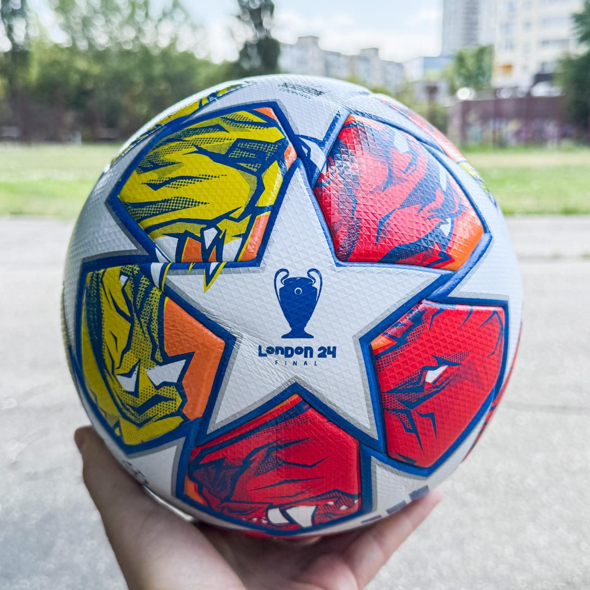 Футбольный мяч Adidas Champions League - 1 - Robinzon.ua