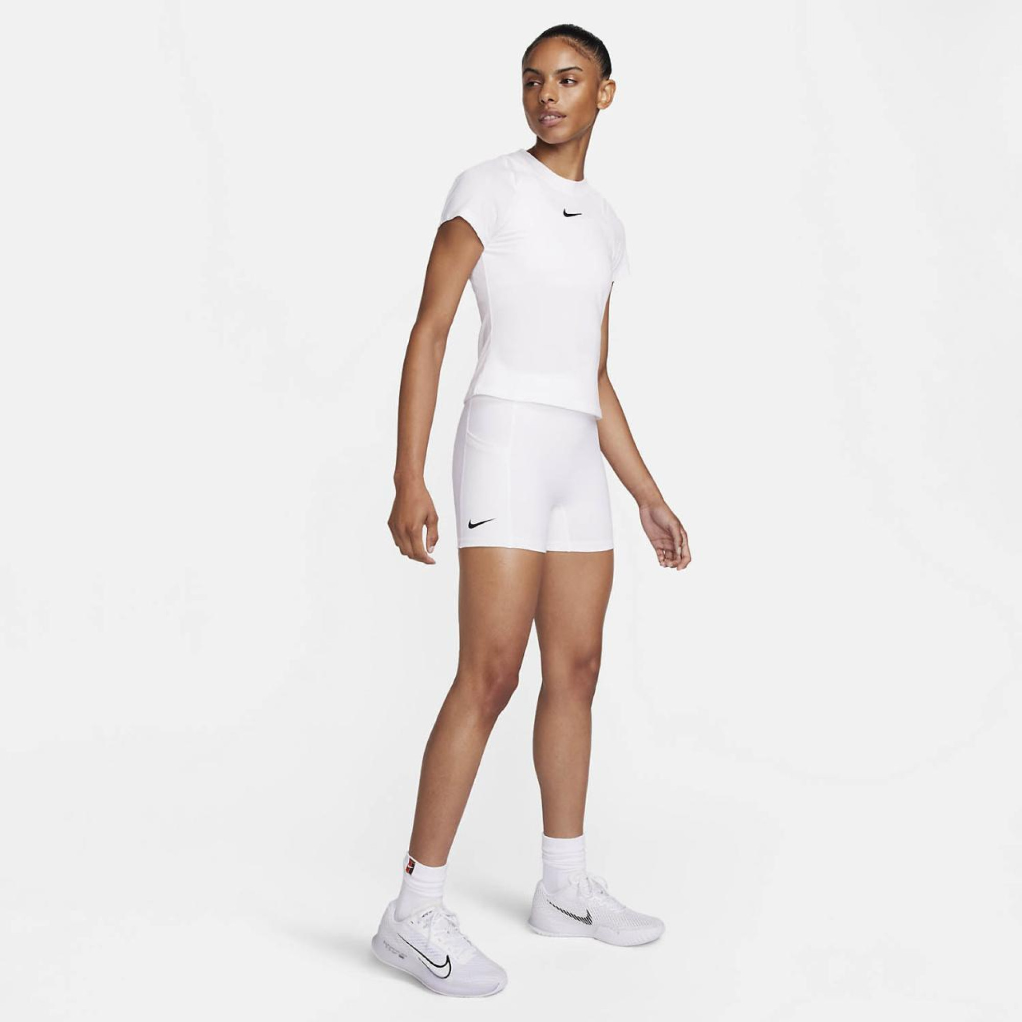 Жіночі Шорти Nike Advantage Білий M (FD5664-100 M) - 2 - Robinzon.ua