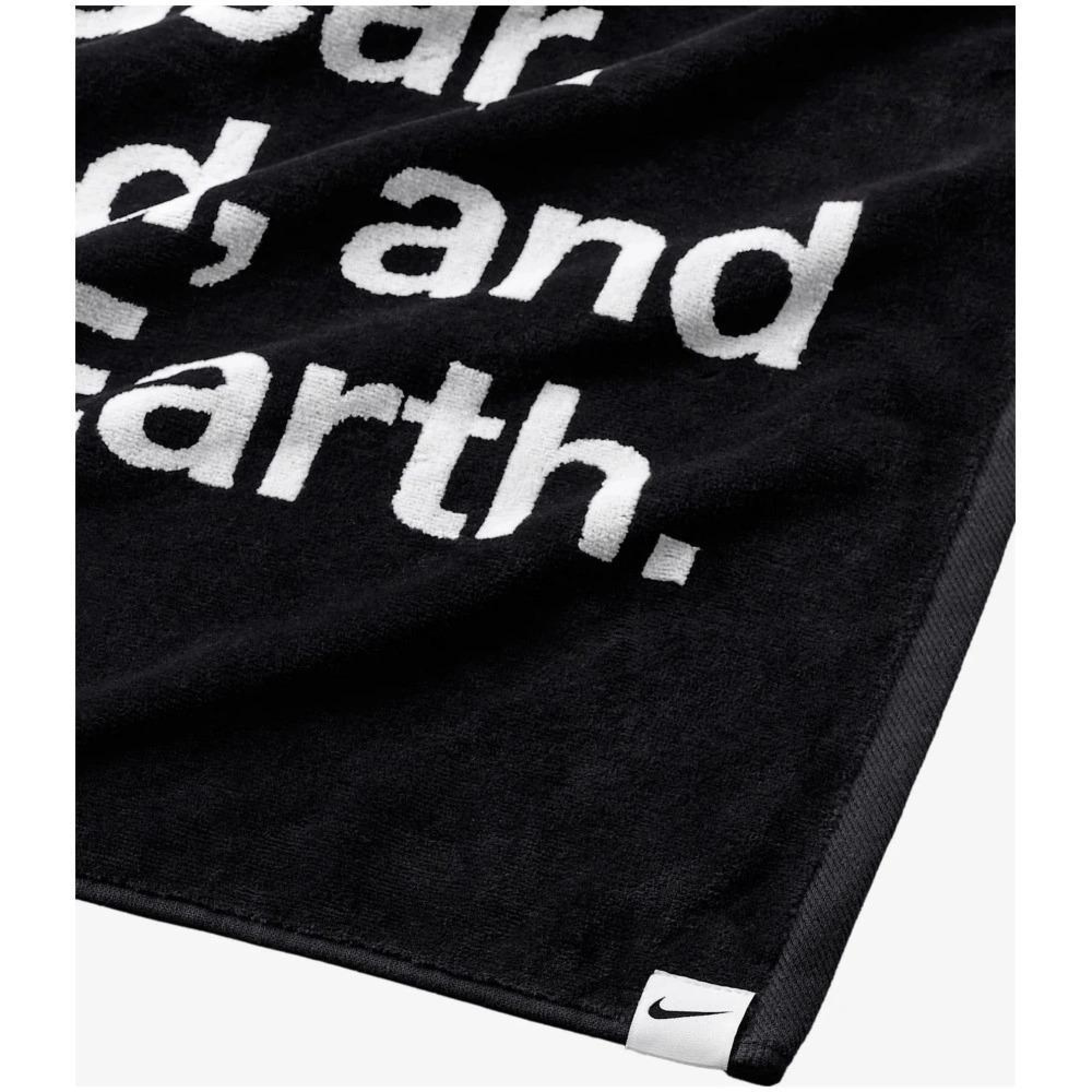 Рушник Nike TOWEL ACG GRAPHIC Чорний 80 х 145 см (N.101.3206.012.OS) - 1 - Robinzon.ua