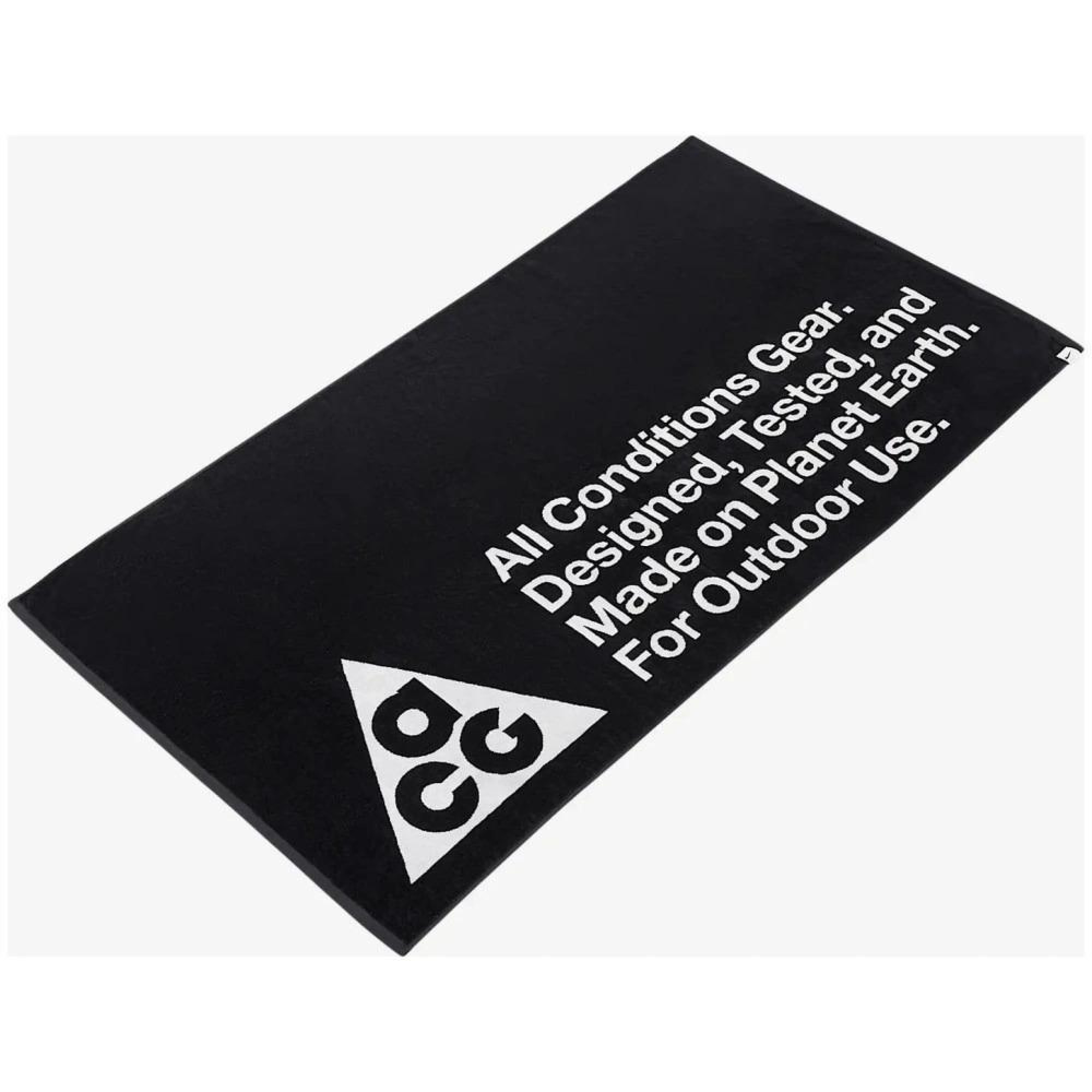 Рушник Nike TOWEL ACG GRAPHIC Чорний 80 х 145 см (N.101.3206.012.OS) - Robinzon.ua