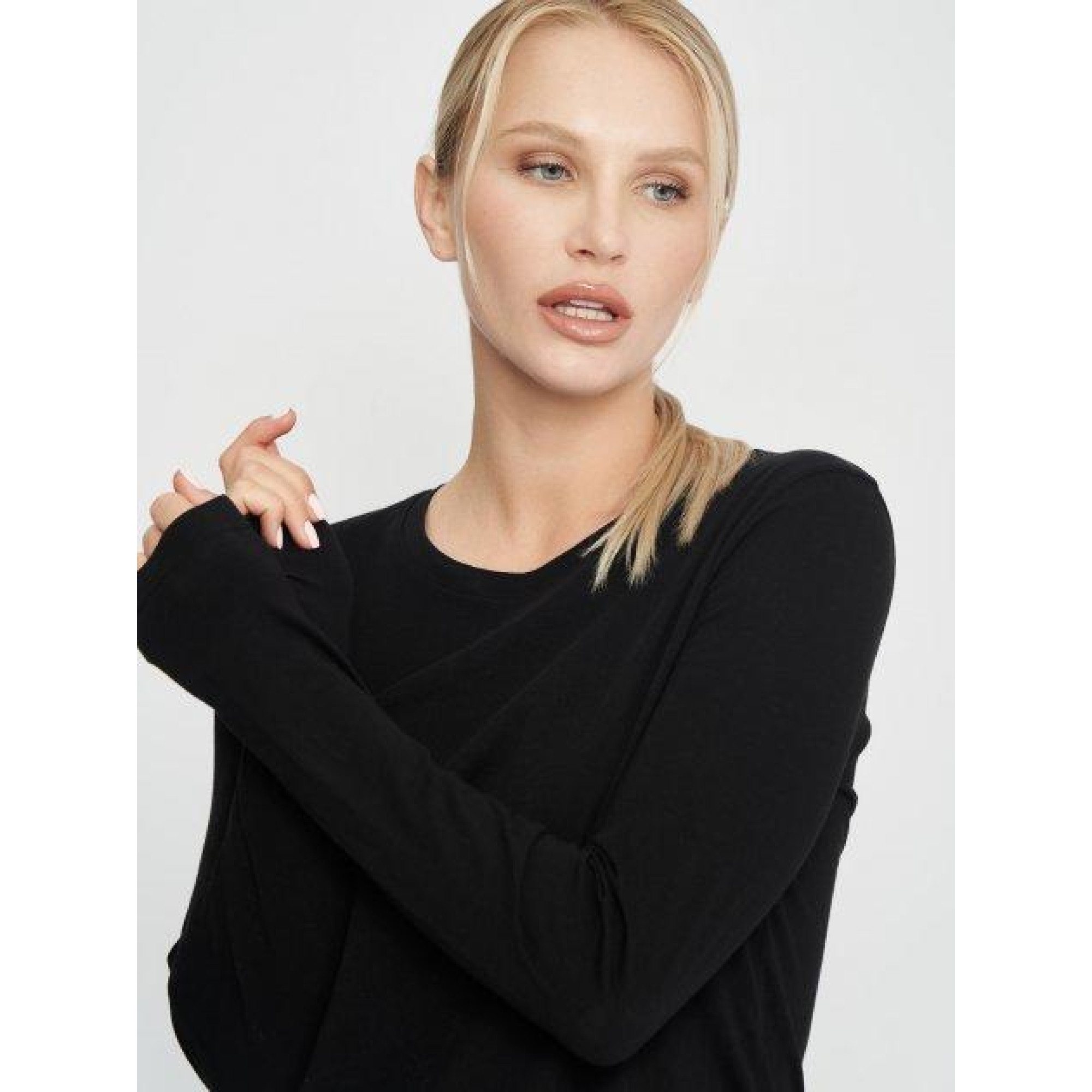 Жіночий лонгслів Joma ORGANIC Чорний M (901611.100) - 3 - Robinzon.ua