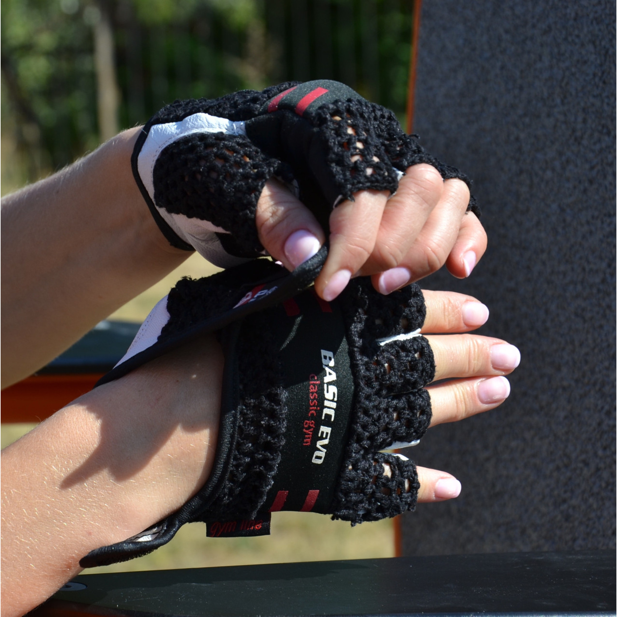 Рукавички для фітнесу і важкої атлетики Power System PS-2100 Basic EVO Black/Red Line XXL - Robinzon.ua