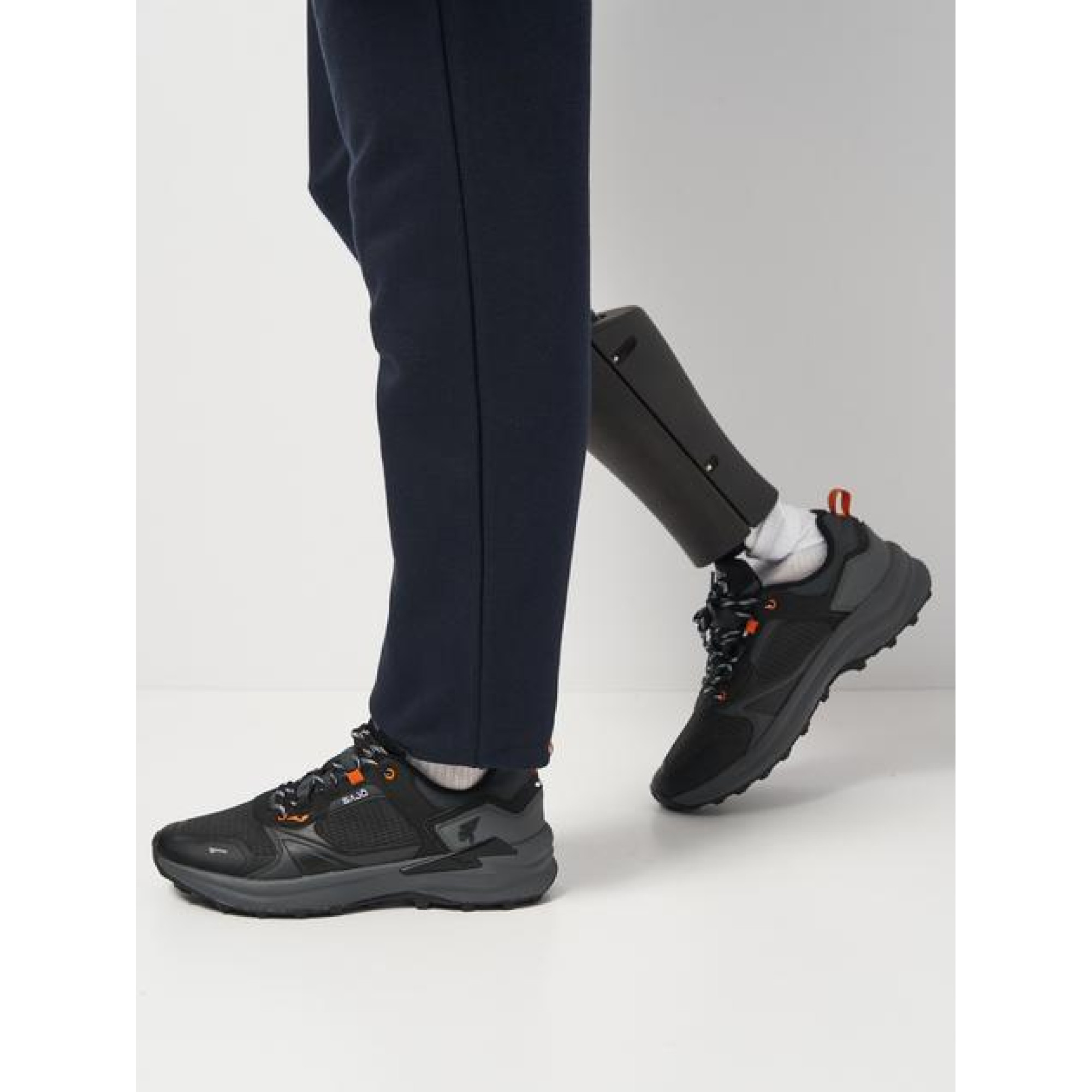 Чоловічі трекінгові кросівки Joma SAJO Чорний 43 (TKSAJW2422 43) - 2 - Robinzon.ua