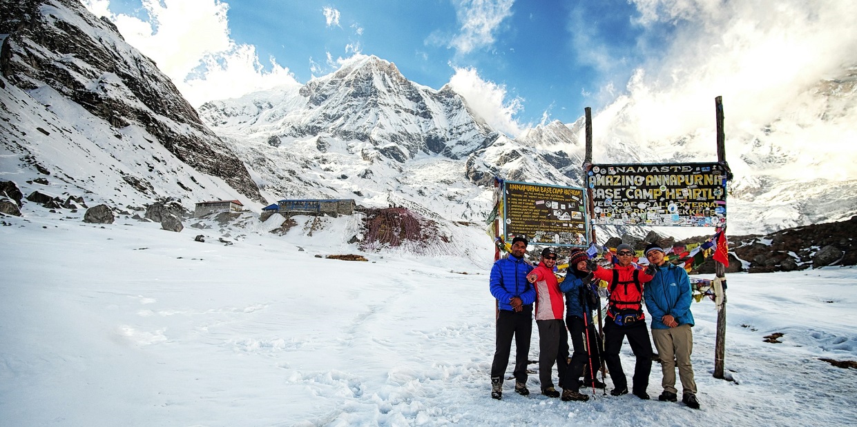 Чекліст для зимового походу: Що обов’язково взяти в зимовий похід - Robinzon.ua