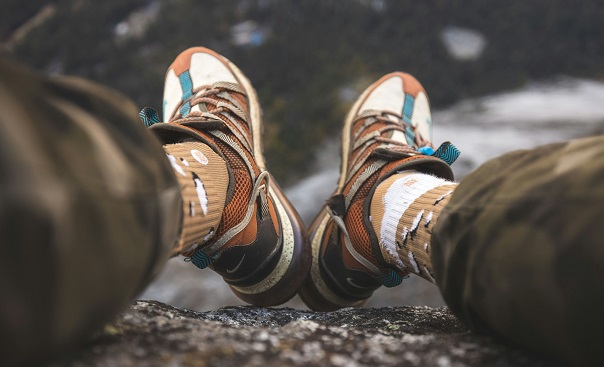 Трекінгові шкарпетки: сезонність, відмінності від звичайних та вибір для гірських походів - Robinzon.ua