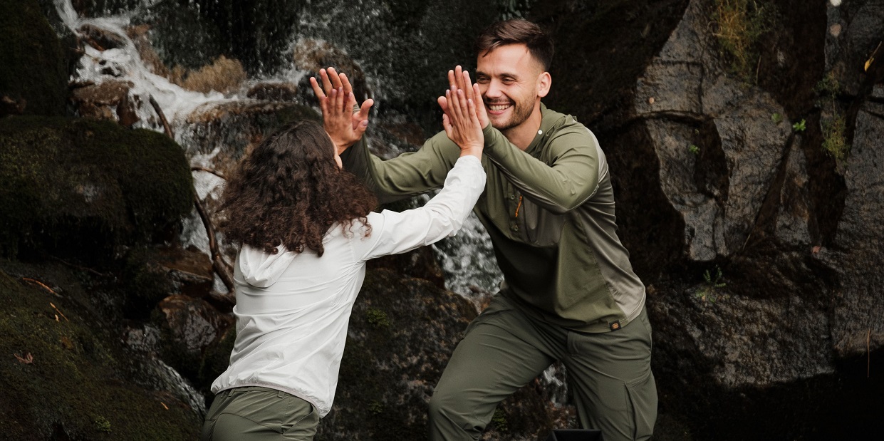 Що вдягнути у весняний похід: базові речі від взуття до кепки - Robinzon.ua