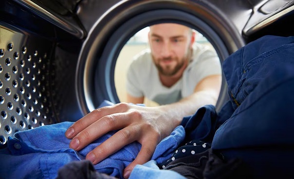 Як доглядати за туристичним верхнім одягом: корисні поради та рекомендації - Robinzon.ua