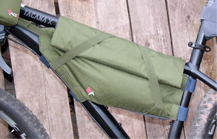 Сумка на раму Acepac Roll Frame Bag M, Camo, р. (ACPC 1062.CAM) - 4 - Robinzon.ua