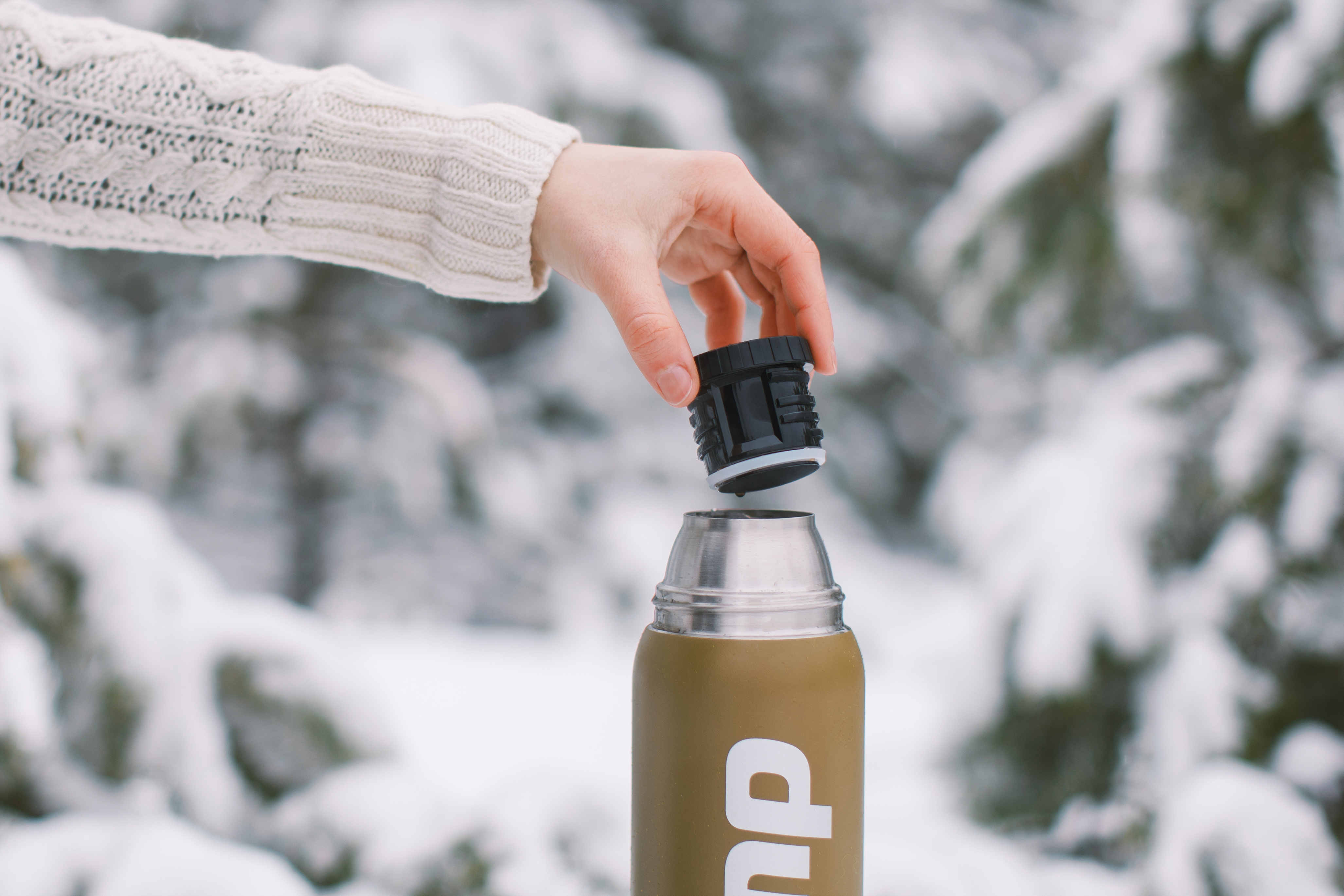 Термос Tramp Expedition Line 0,9 л оливковый TRC-027-olive - 6 - Robinzon.ua