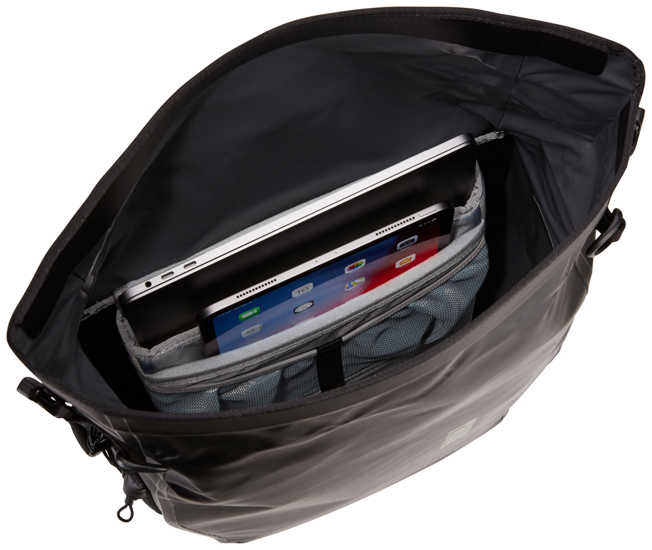 Велосипедна сумка Thule Shield Pannier 17L (Black) (TH 3204208) - 1 Велосипедна сумка Thule Shield Pannier 17L (Black) (TH 3204208) - 1 - Robinzon.ua