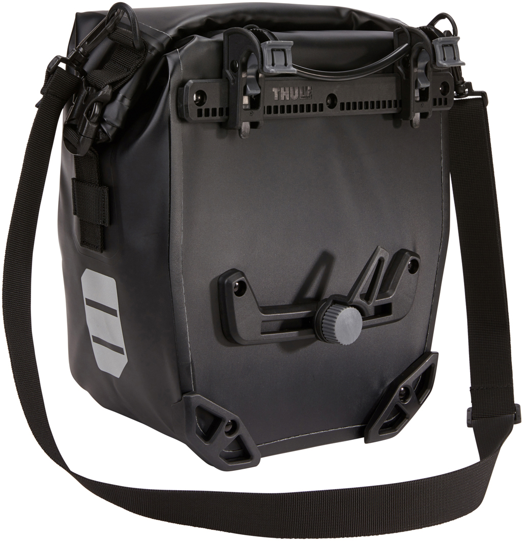 Велосипедні сумки Thule Shield Pannier 13L (Black) (TH 3204205) - 4 - Robinzon.ua
