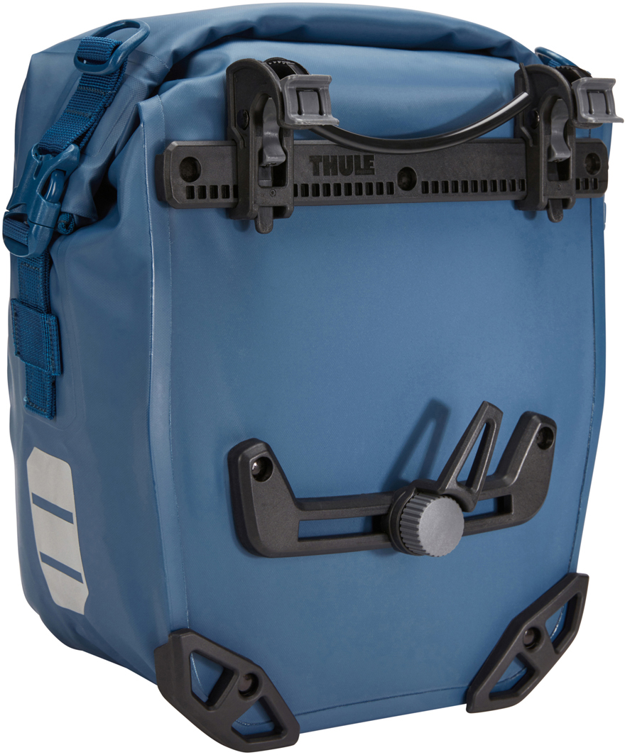 Велосипедні сумки Thule Shield Pannier 13L (Blue) (TH 3204206) - 2 - Robinzon.ua
