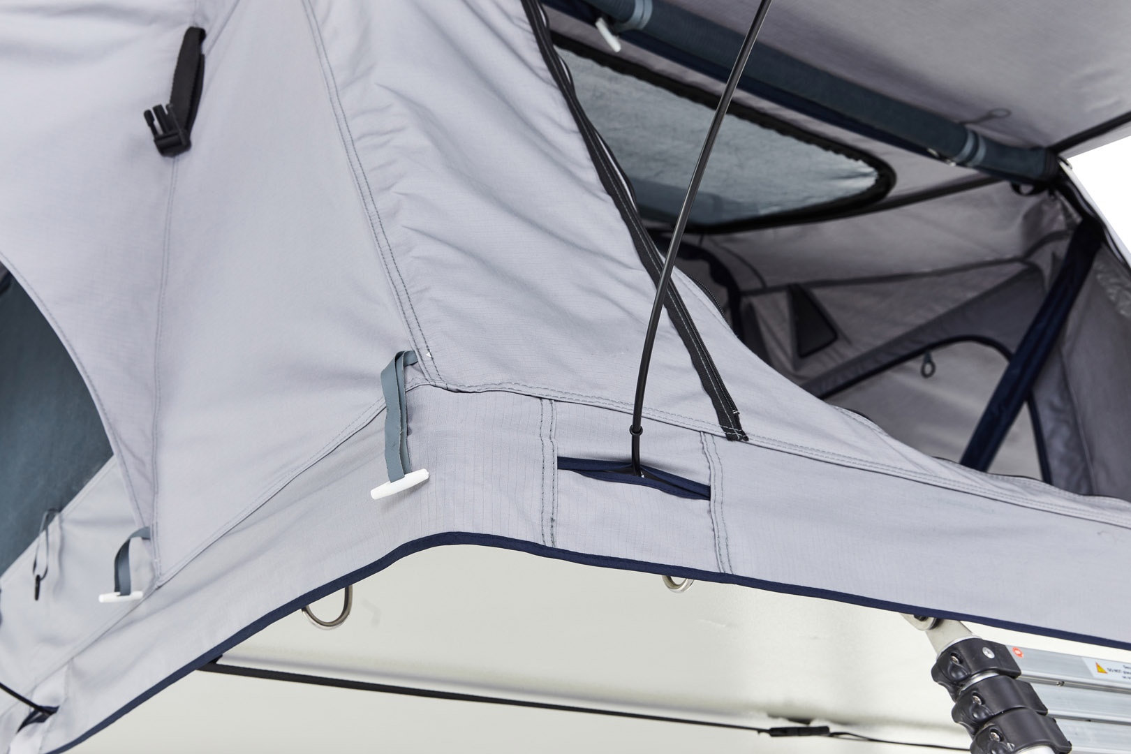 Палатка на дах Thule Tepui Explorer Ayer 2 (Haze Grey) (TH 901200) - 8 - Robinzon.ua