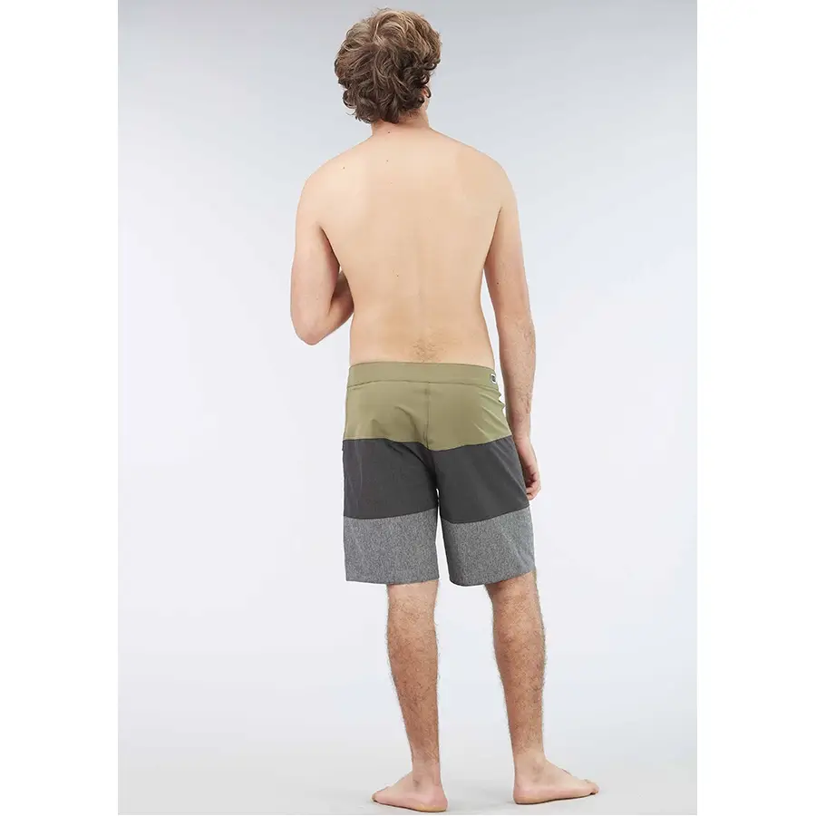 Picture Organic шорты Kaude 19 military 36 - 3 - Robinzon.ua