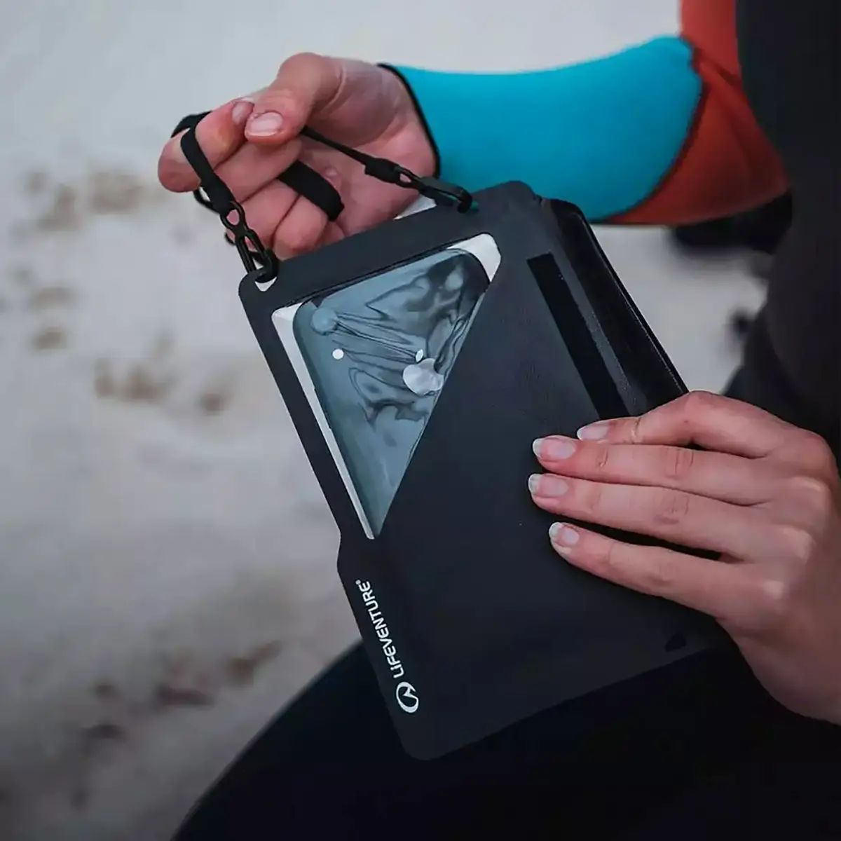 Lifeventure гермочехол Waterproof Phone Case - 1 - Robinzon.ua