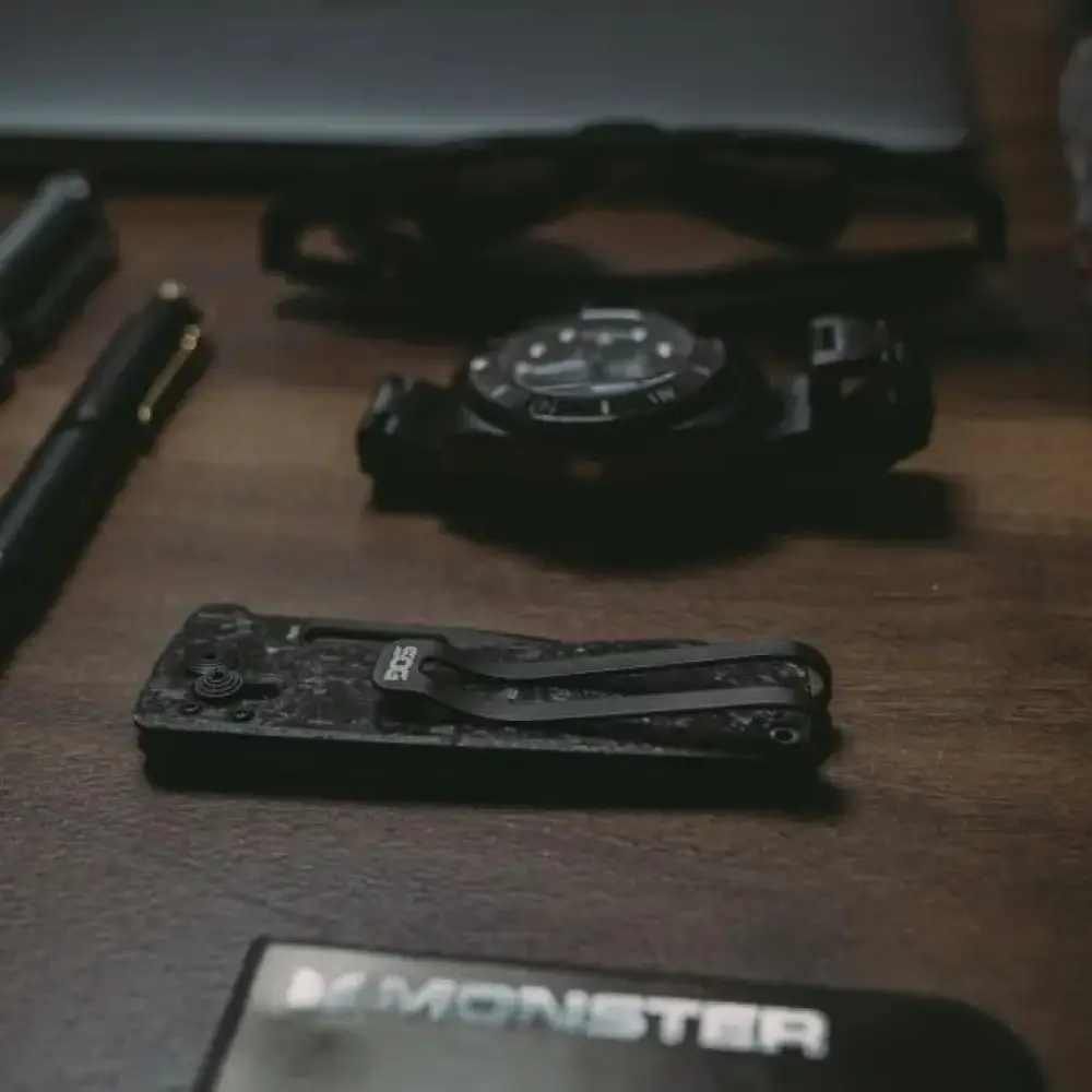 Розкладний ніж SOG Ultra XR, Blackout (SOG 12-63-05-57) - 7 - Robinzon.ua