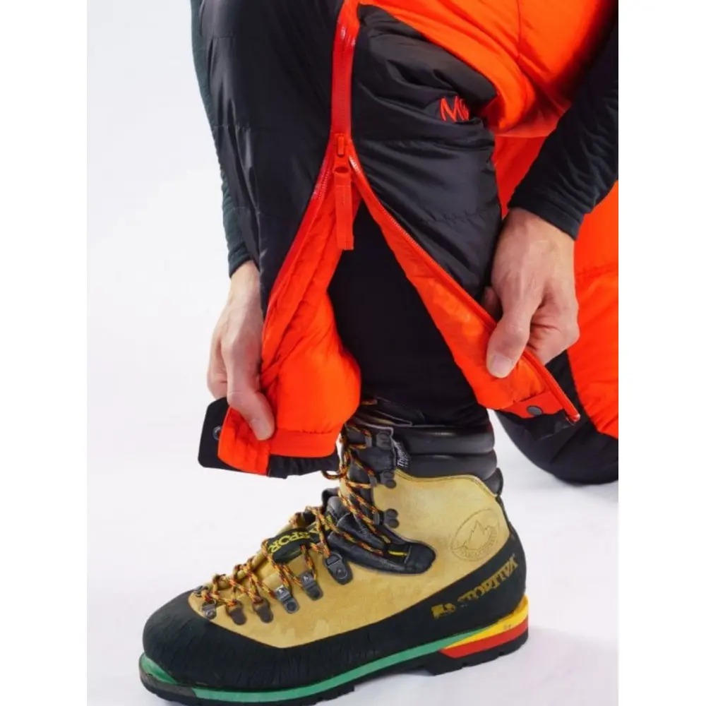 Комбінезон Montane Apex 8000 Down Salopettes, L - Firefly Orange (UAPXSFIRN10) - 6 - Robinzon.ua